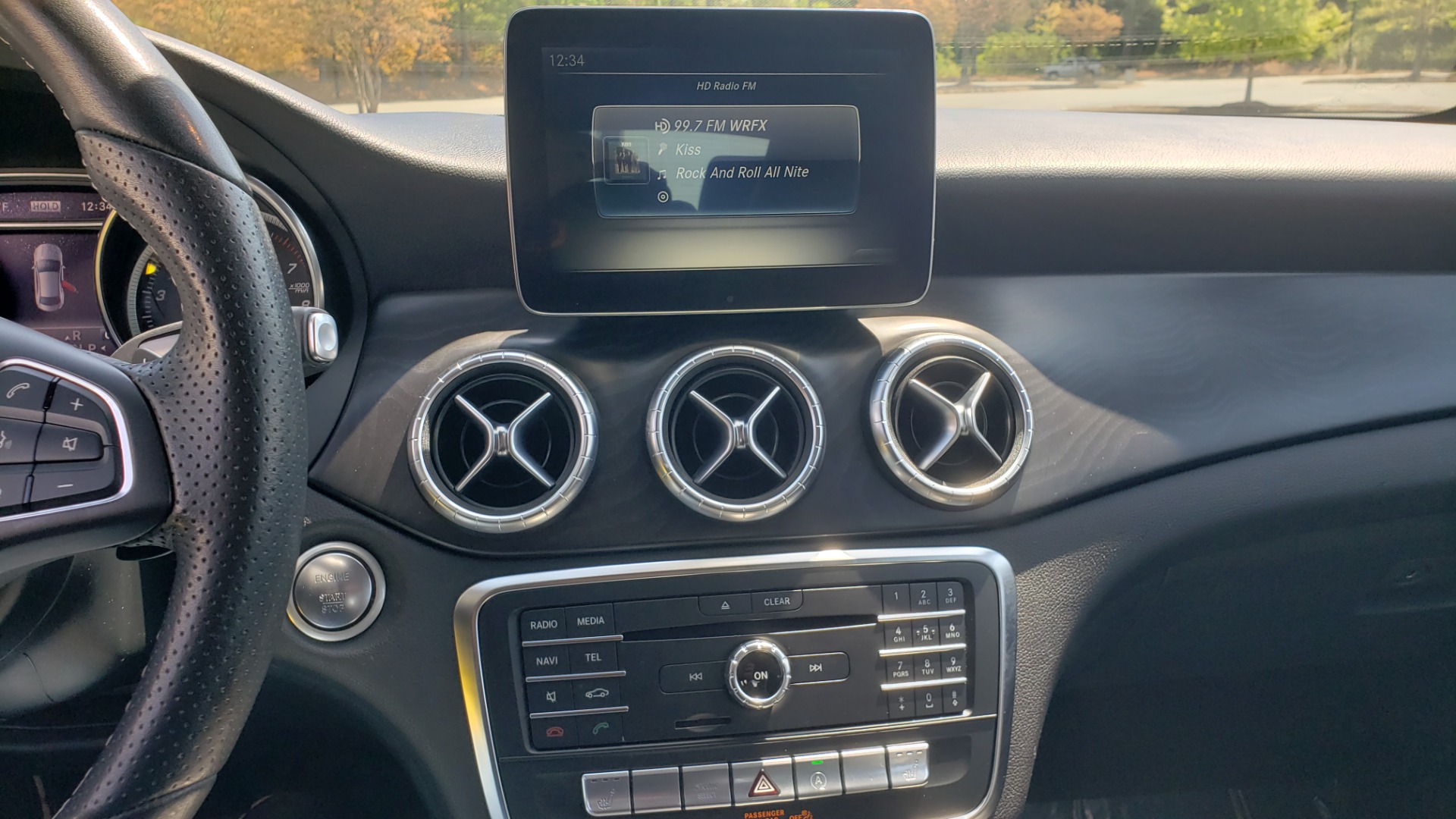 Used 2018 Mercedes-Benz CLA 250 4MATIC PREMIUM / PANO-ROOF / CONV PKG / APPLE / REARVIEW for sale Sold at Formula Imports in Charlotte NC 28227 42