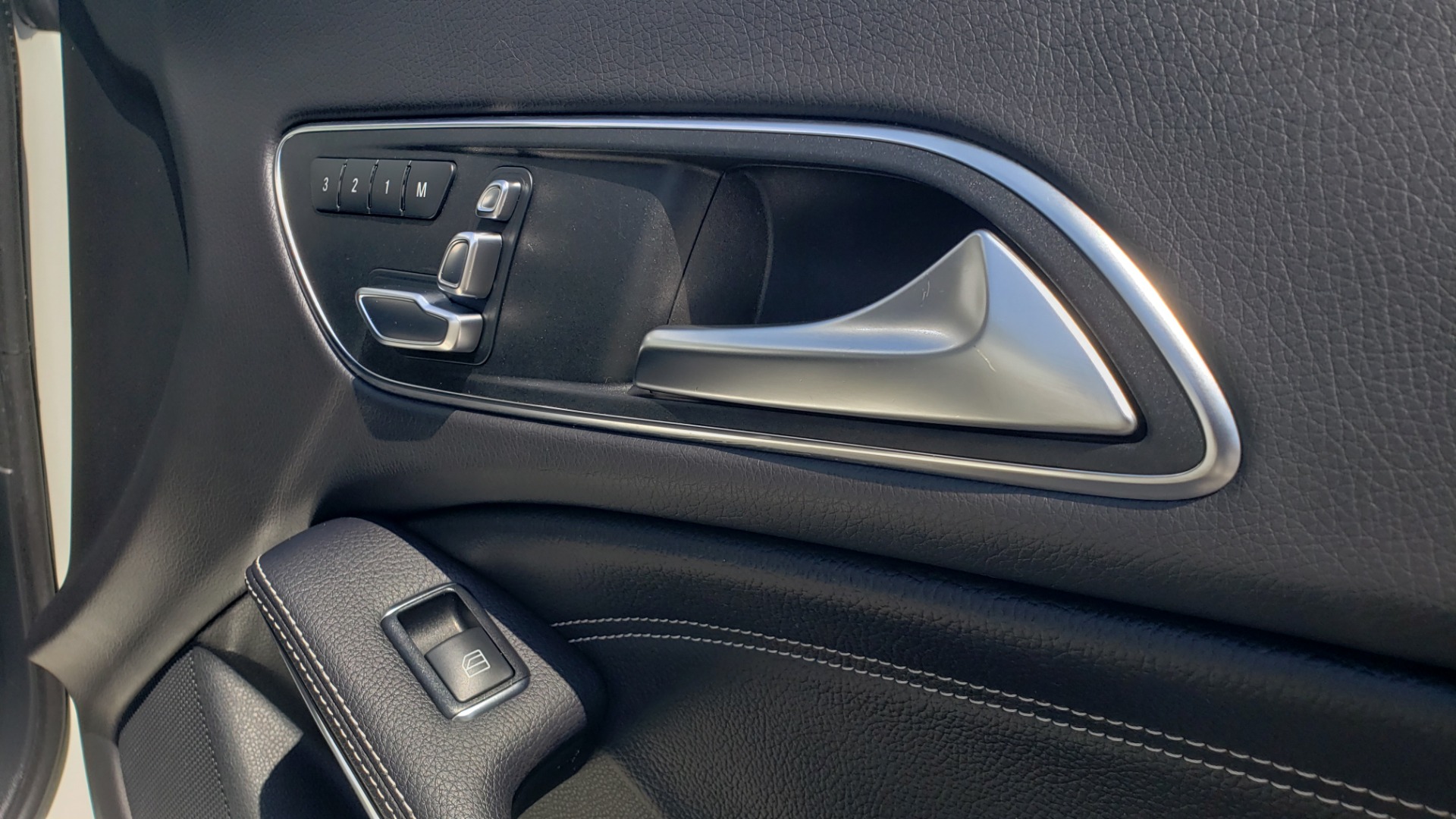 Used 2018 Mercedes-Benz CLA 250 4MATIC PREMIUM / PANO-ROOF / CONV PKG / APPLE / REARVIEW for sale Sold at Formula Imports in Charlotte NC 28227 62
