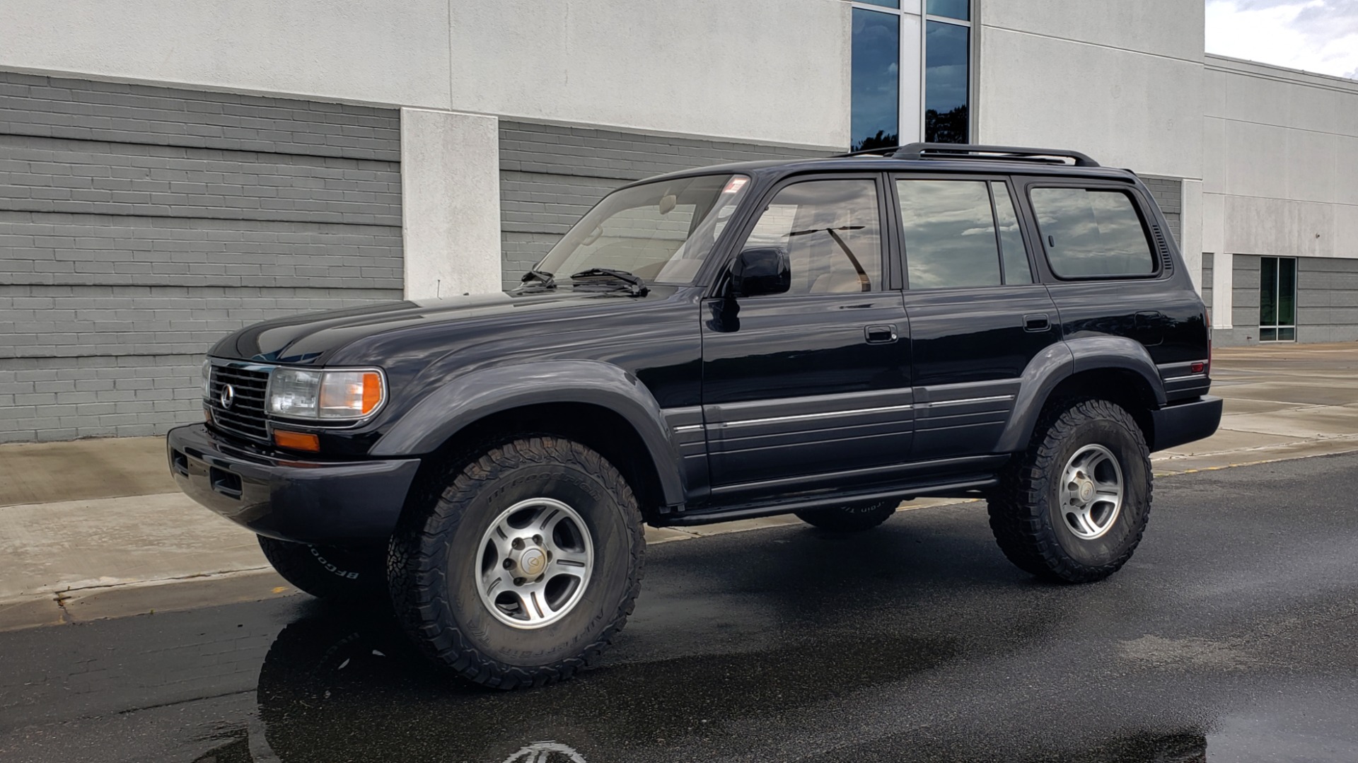 Used 1996 Lexus LX 450 for sale Sold at Formula Imports in Charlotte NC 28227 3
