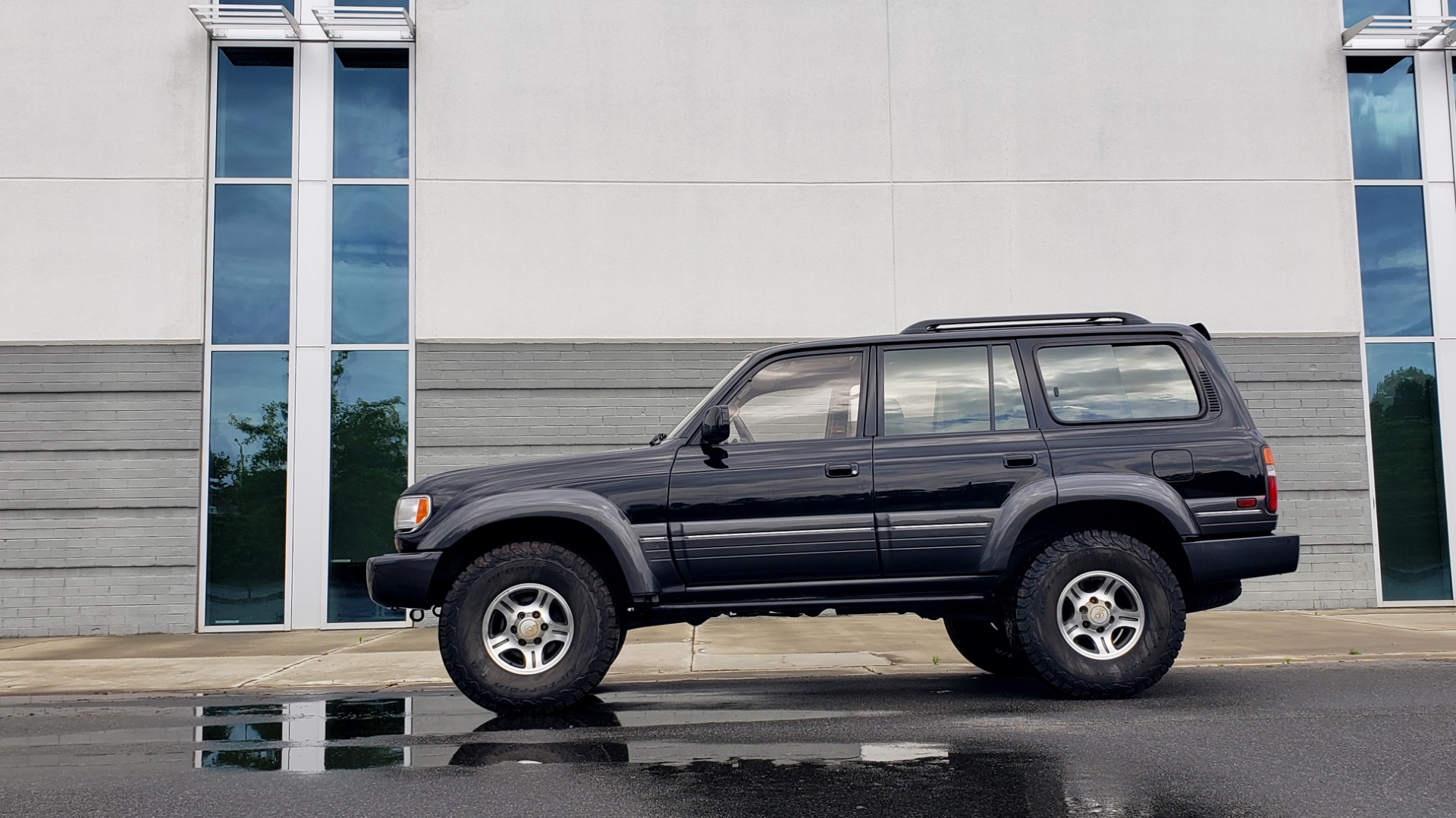 Used 1996 Lexus LX 450 for sale Sold at Formula Imports in Charlotte NC 28227 4