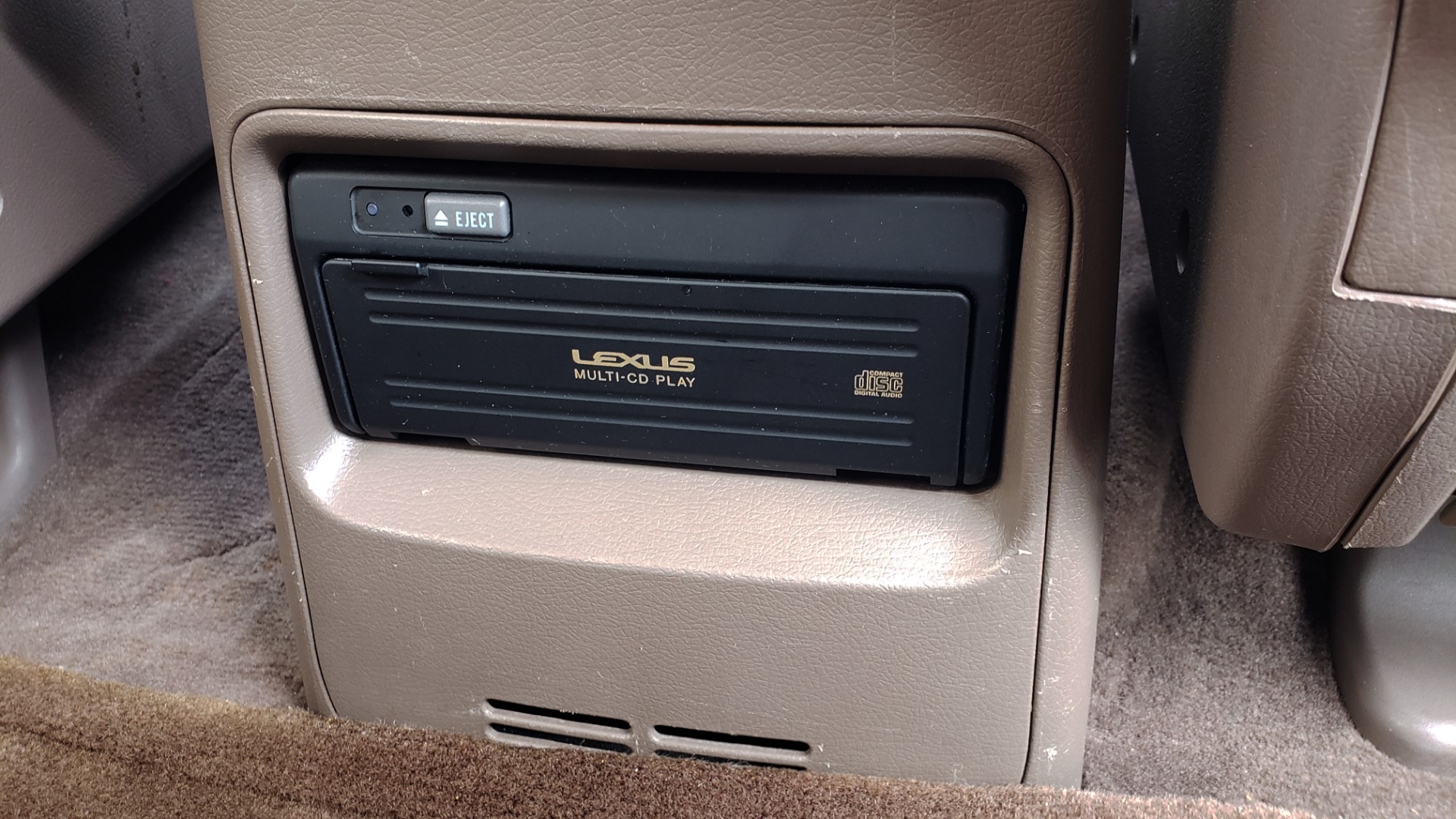 Used 1996 Lexus LX 450 for sale Sold at Formula Imports in Charlotte NC 28227 80