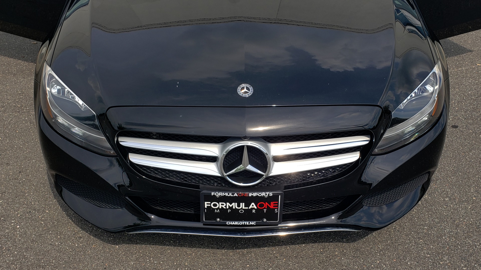 Used 2018 Mercedes-Benz C-CLASS C 300 PREMIUM / HTD STS / APPLE CARPLAY / 18IN WHEELS / REARVIEW for sale Sold at Formula Imports in Charlotte NC 28227 25