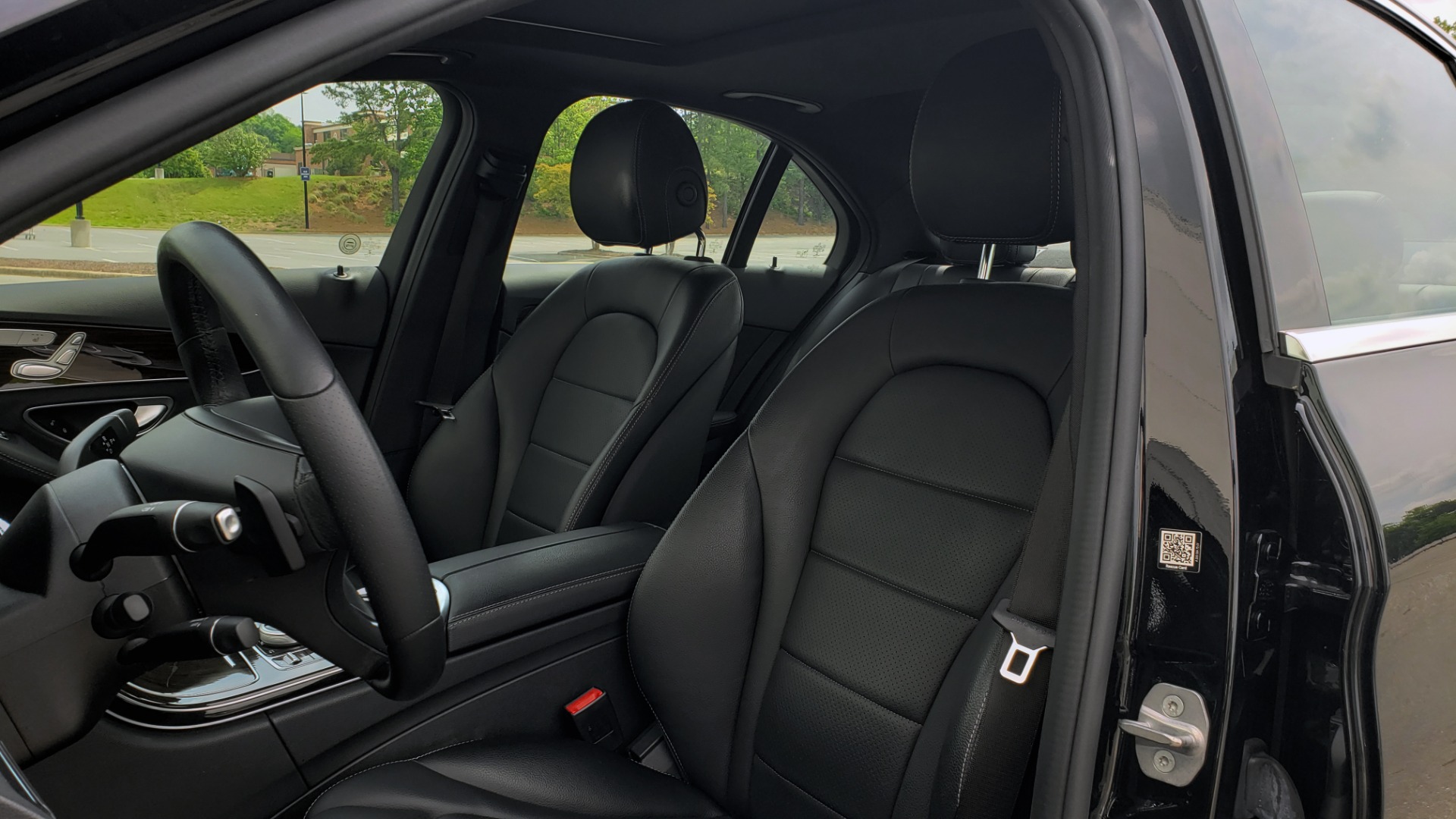 Used 2018 Mercedes-Benz C-CLASS C 300 PREMIUM / HTD STS / APPLE CARPLAY / 18IN WHEELS / REARVIEW for sale Sold at Formula Imports in Charlotte NC 28227 35