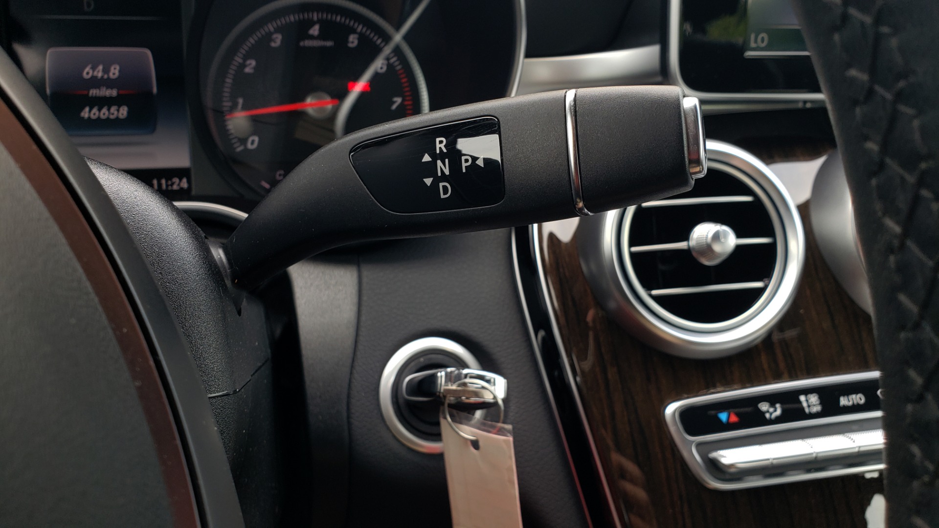 Used 2018 Mercedes-Benz C-CLASS C 300 PREMIUM / HTD STS / APPLE CARPLAY / 18IN WHEELS / REARVIEW for sale Sold at Formula Imports in Charlotte NC 28227 44