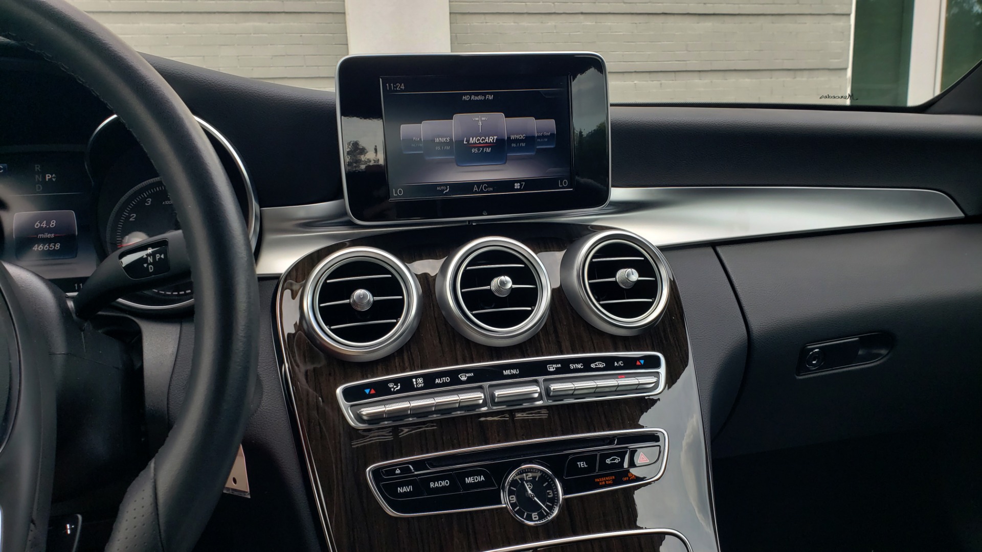 Used 2018 Mercedes-Benz C-CLASS C 300 PREMIUM / HTD STS / APPLE CARPLAY / 18IN WHEELS / REARVIEW for sale Sold at Formula Imports in Charlotte NC 28227 49