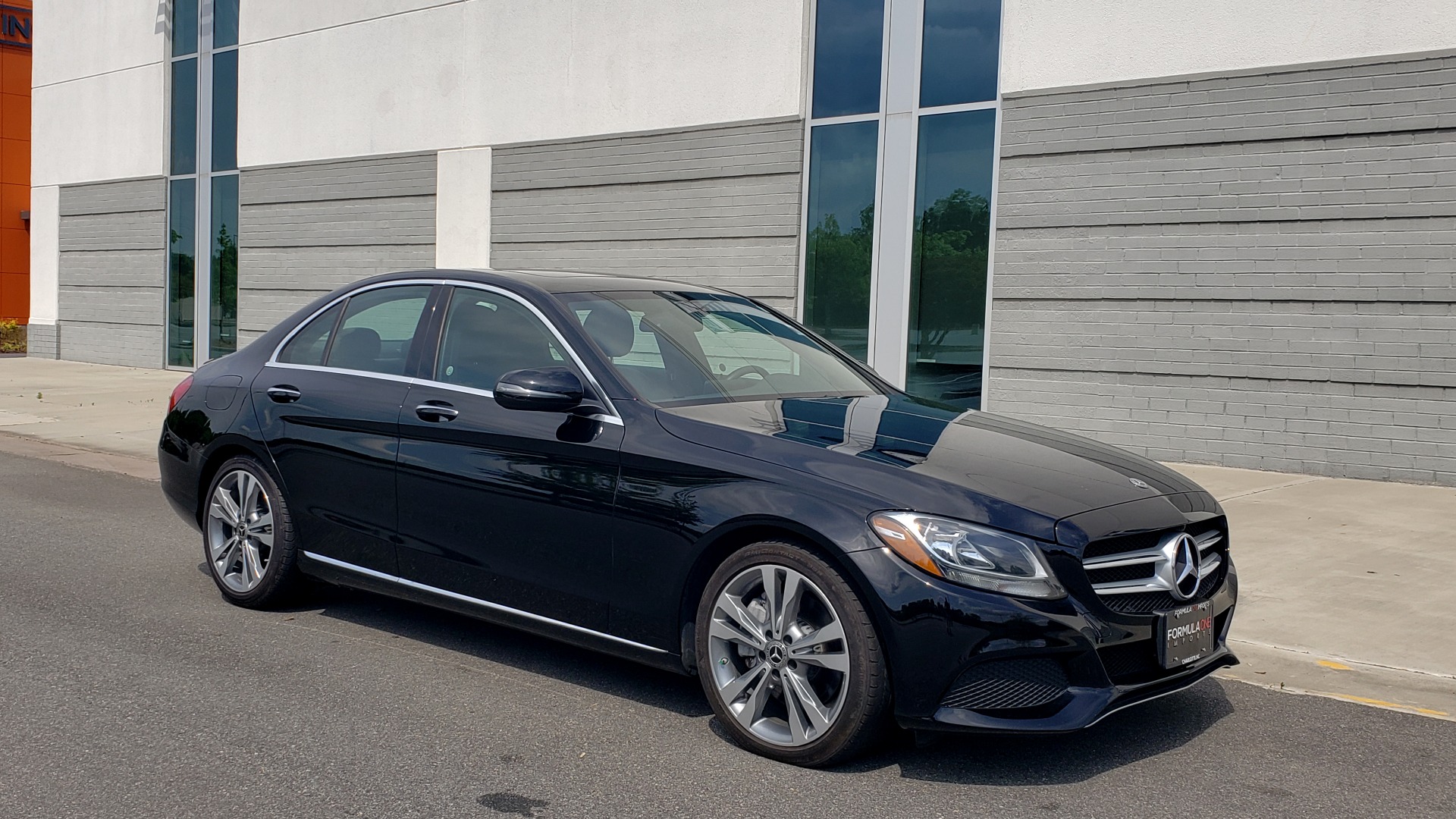 Used 2018 Mercedes-Benz C-CLASS C 300 PREMIUM / HTD STS / APPLE CARPLAY / 18IN WHEELS / REARVIEW for sale Sold at Formula Imports in Charlotte NC 28227 5