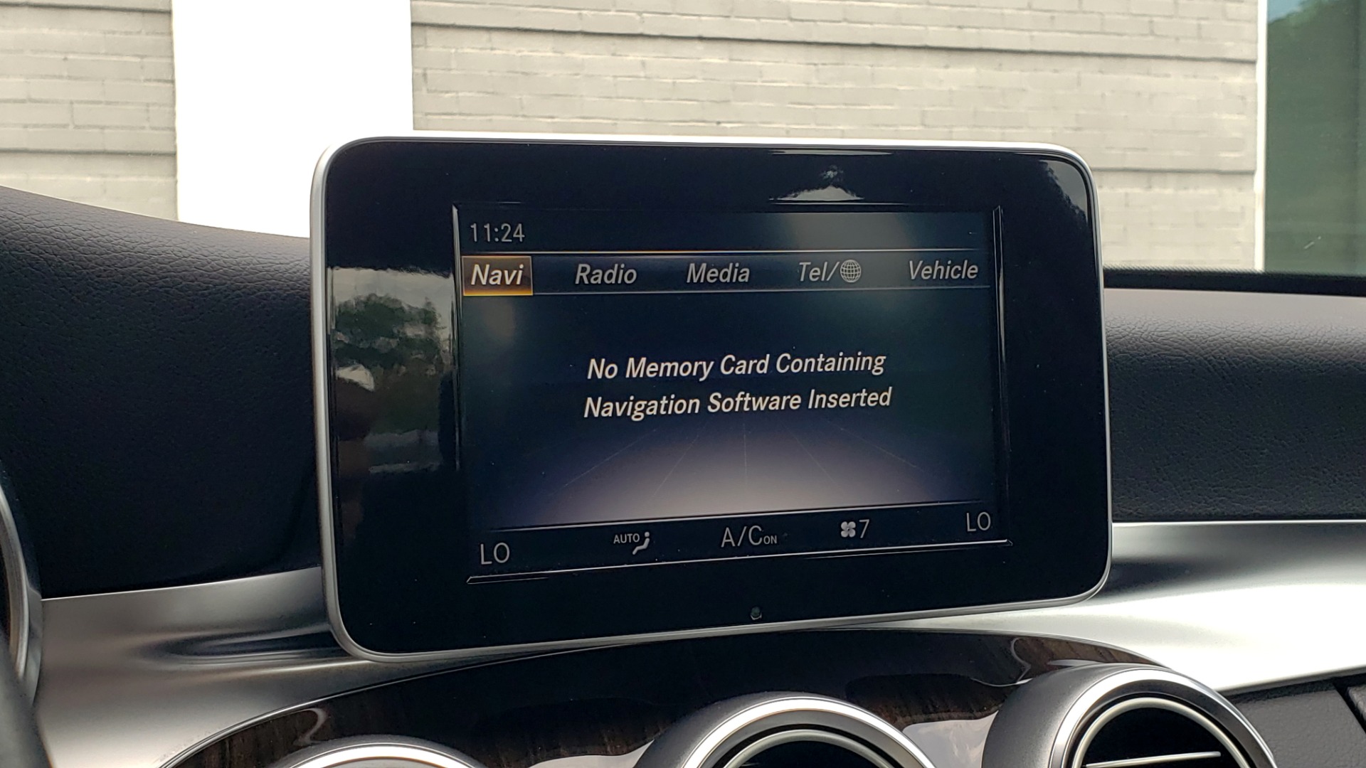 Used 2018 Mercedes-Benz C-CLASS C 300 PREMIUM / HTD STS / APPLE CARPLAY / 18IN WHEELS / REARVIEW for sale Sold at Formula Imports in Charlotte NC 28227 52