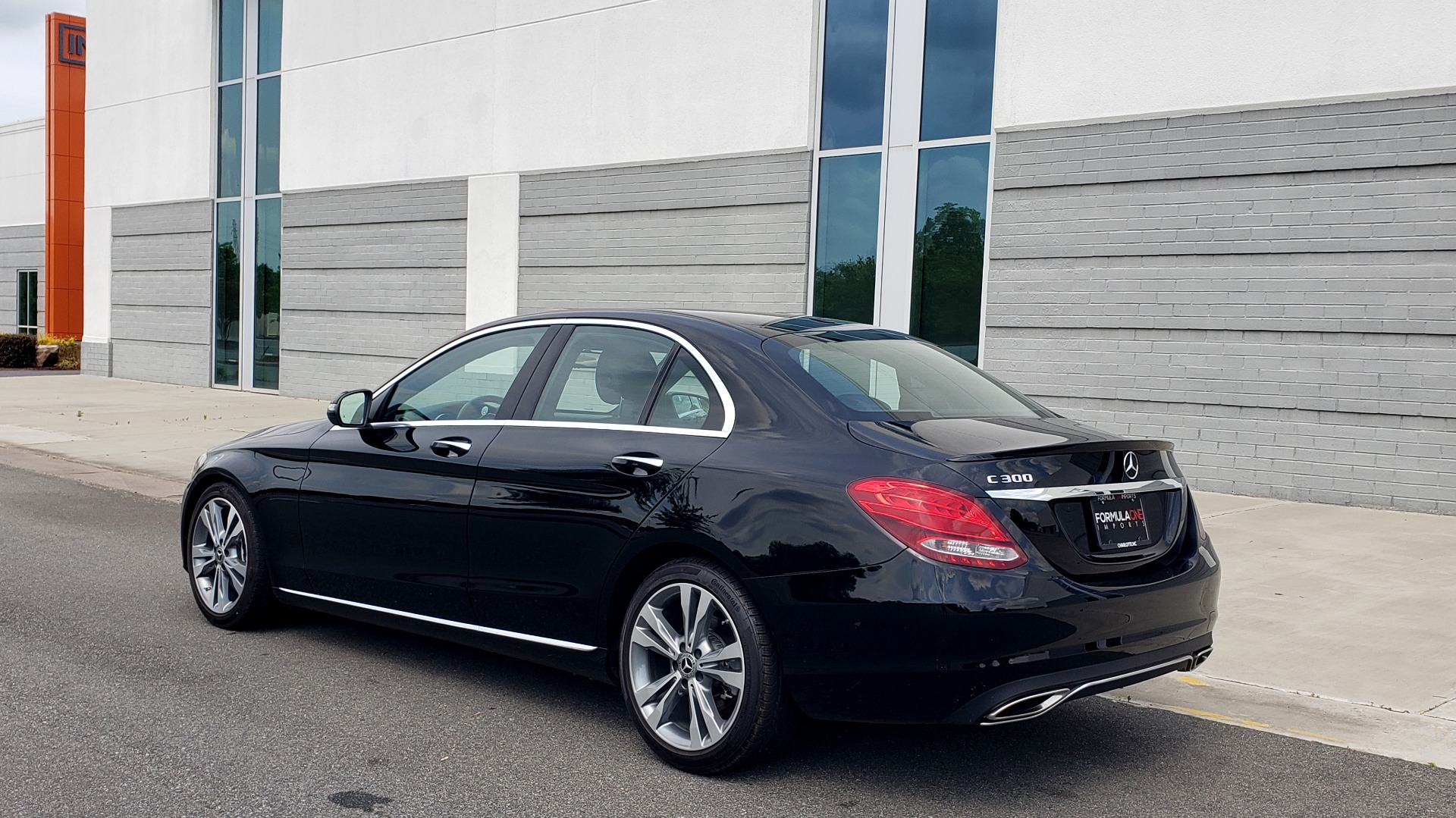Used 2018 Mercedes-Benz C-CLASS C 300 PREMIUM / HTD STS / APPLE CARPLAY / 18IN WHEELS / REARVIEW for sale Sold at Formula Imports in Charlotte NC 28227 6