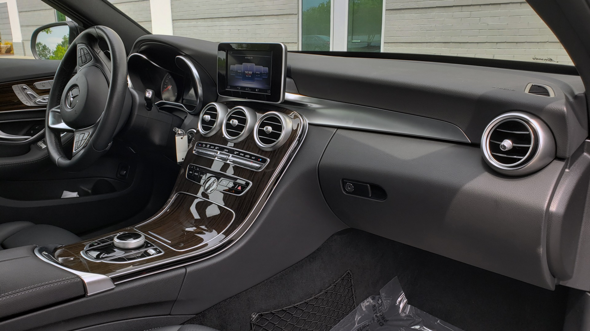 Used 2018 Mercedes-Benz C-CLASS C 300 PREMIUM / HTD STS / APPLE CARPLAY / 18IN WHEELS / REARVIEW for sale Sold at Formula Imports in Charlotte NC 28227 72