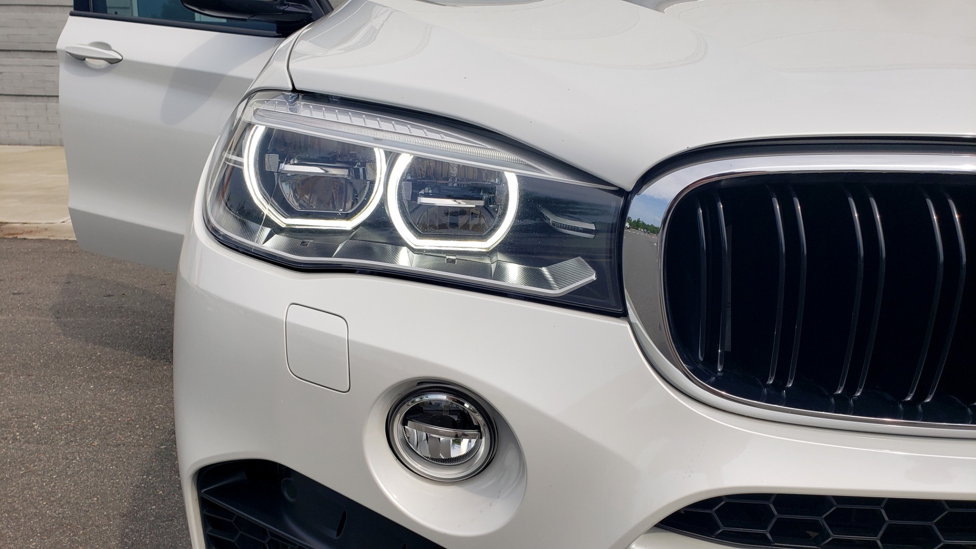 Used 2017 BMW X5 M EXECUTIVE PKG / NAV / DRVR ASST / BSM / HUD / HTD STS / WIFI for sale Sold at Formula Imports in Charlotte NC 28227 23