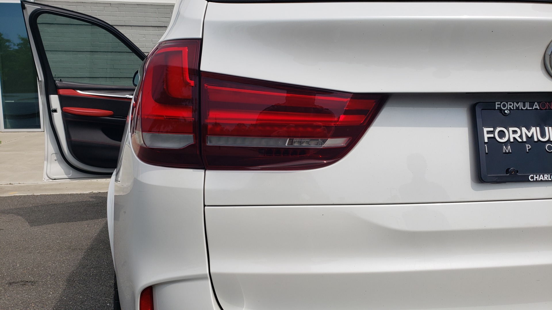 Used 2017 BMW X5 M EXECUTIVE PKG / NAV / DRVR ASST / BSM / HUD / HTD STS / WIFI for sale Sold at Formula Imports in Charlotte NC 28227 29