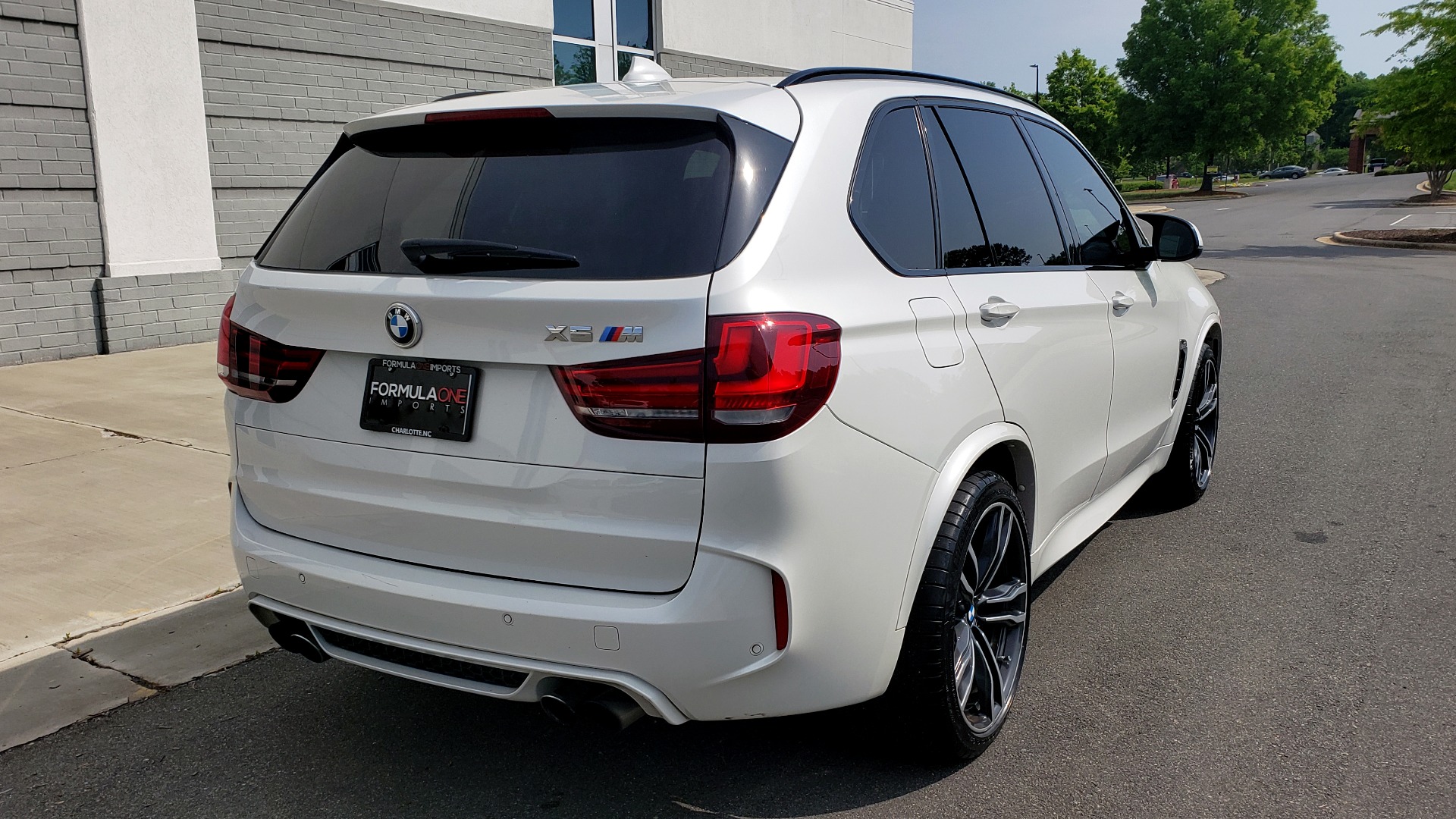 Used 2017 BMW X5 M EXECUTIVE PKG / NAV / DRVR ASST / BSM / HUD / HTD STS / WIFI for sale Sold at Formula Imports in Charlotte NC 28227 4
