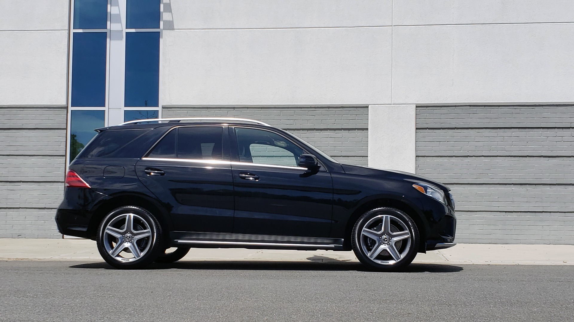 Used 2018 Mercedes-Benz GLE 350 PREMIUM / NAV / H/K SOUND / SUNROOF / REARVIEW for sale Sold at Formula Imports in Charlotte NC 28227 8