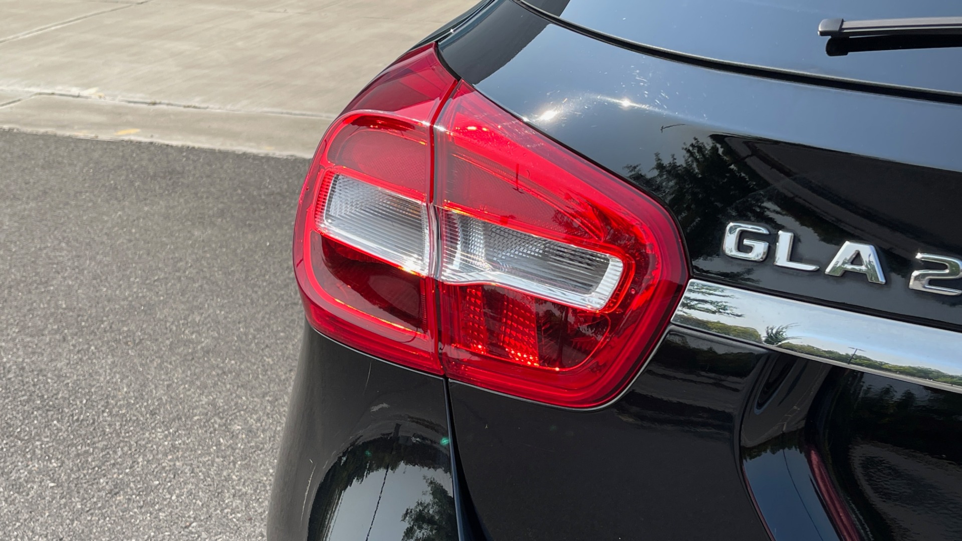 Used 2018 Mercedes-Benz GLA 250 SUV / GARMIN MAP PILOT / 18IN WHEELS / REARVIEW for sale Sold at Formula Imports in Charlotte NC 28227 22