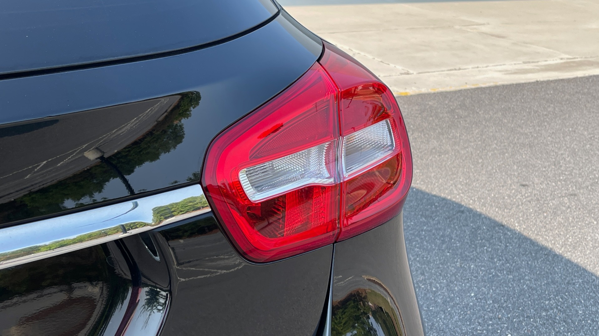 Used 2018 Mercedes-Benz GLA 250 SUV / GARMIN MAP PILOT / 18IN WHEELS / REARVIEW for sale Sold at Formula Imports in Charlotte NC 28227 23