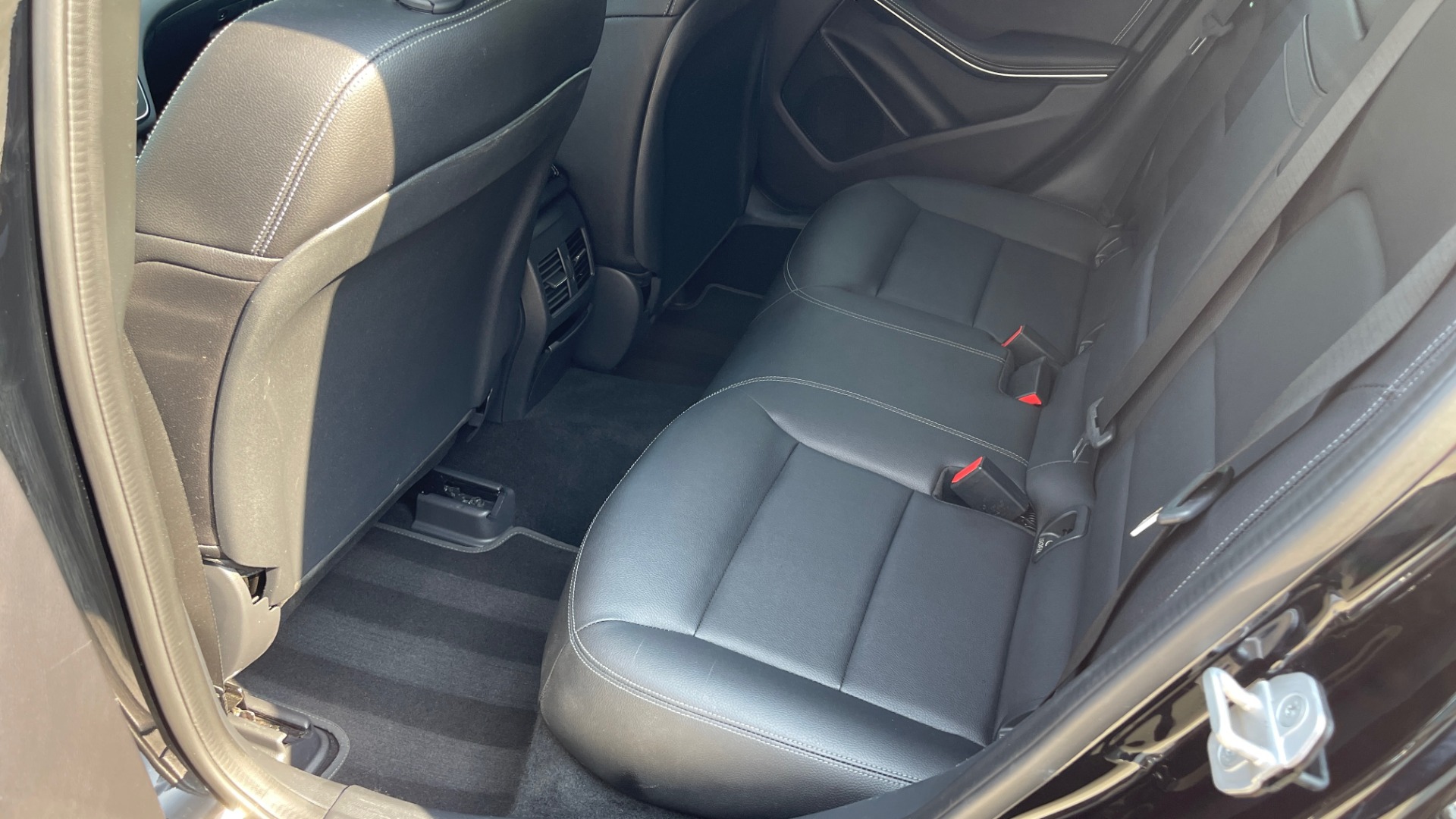 Used 2018 Mercedes-Benz GLA 250 SUV / GARMIN MAP PILOT / 18IN WHEELS / REARVIEW for sale Sold at Formula Imports in Charlotte NC 28227 45