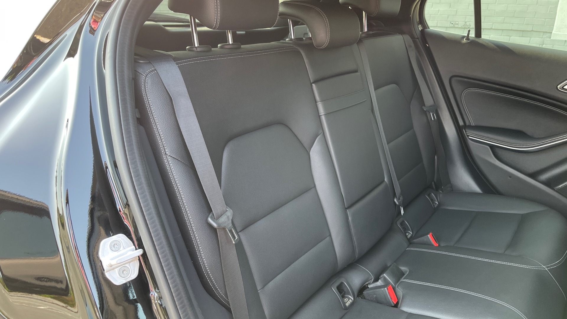 Used 2018 Mercedes-Benz GLA 250 SUV / GARMIN MAP PILOT / 18IN WHEELS / REARVIEW for sale Sold at Formula Imports in Charlotte NC 28227 52