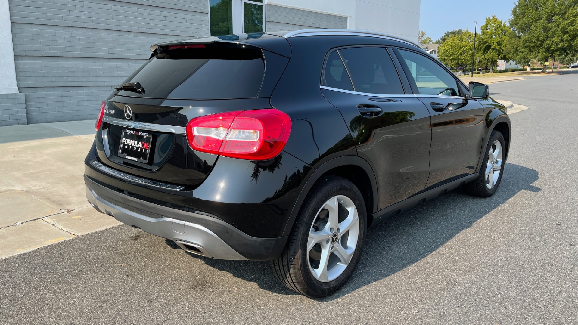 Used 2018 Mercedes-Benz GLA 250 SUV / GARMIN MAP PILOT / 18IN WHEELS / REARVIEW for sale Sold at Formula Imports in Charlotte NC 28227 7