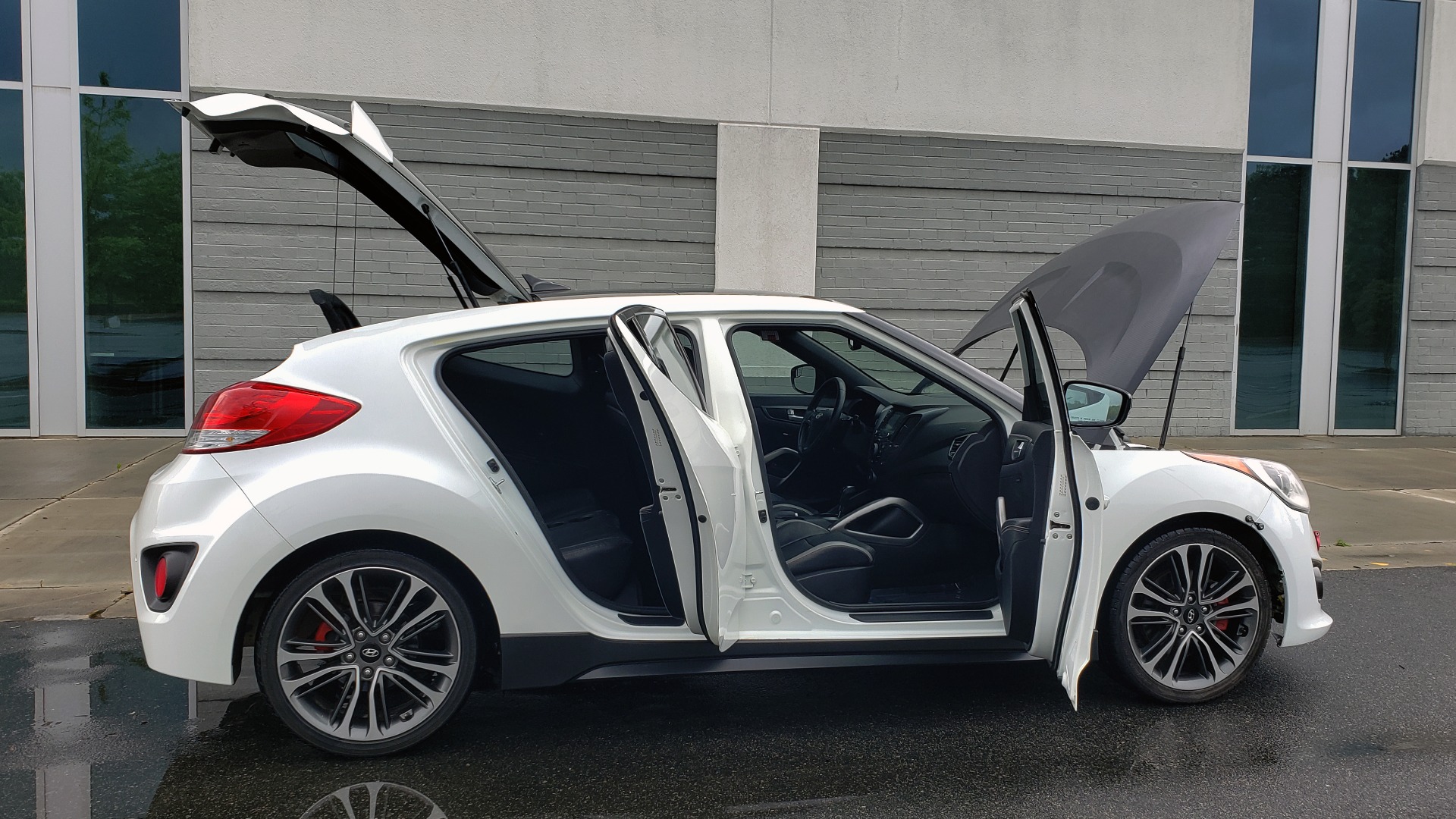 Used 2016 Hyundai Veloster Turbo for sale Sold at Formula Imports in Charlotte NC 28227 11