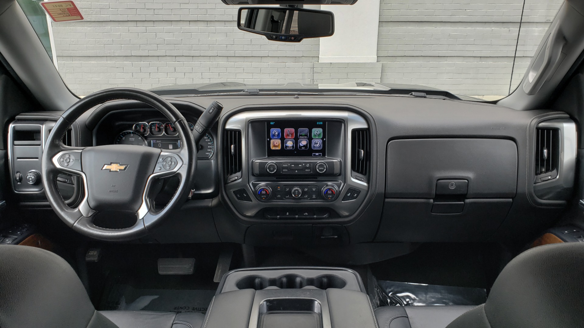Used 2018 Chevrolet SILVERADO 1500 LTZ 1LZ / 5.3L V8 / 2WD / 6-SPD AUTO / DOUBLECAB / REARVIEW for sale Sold at Formula Imports in Charlotte NC 28227 70