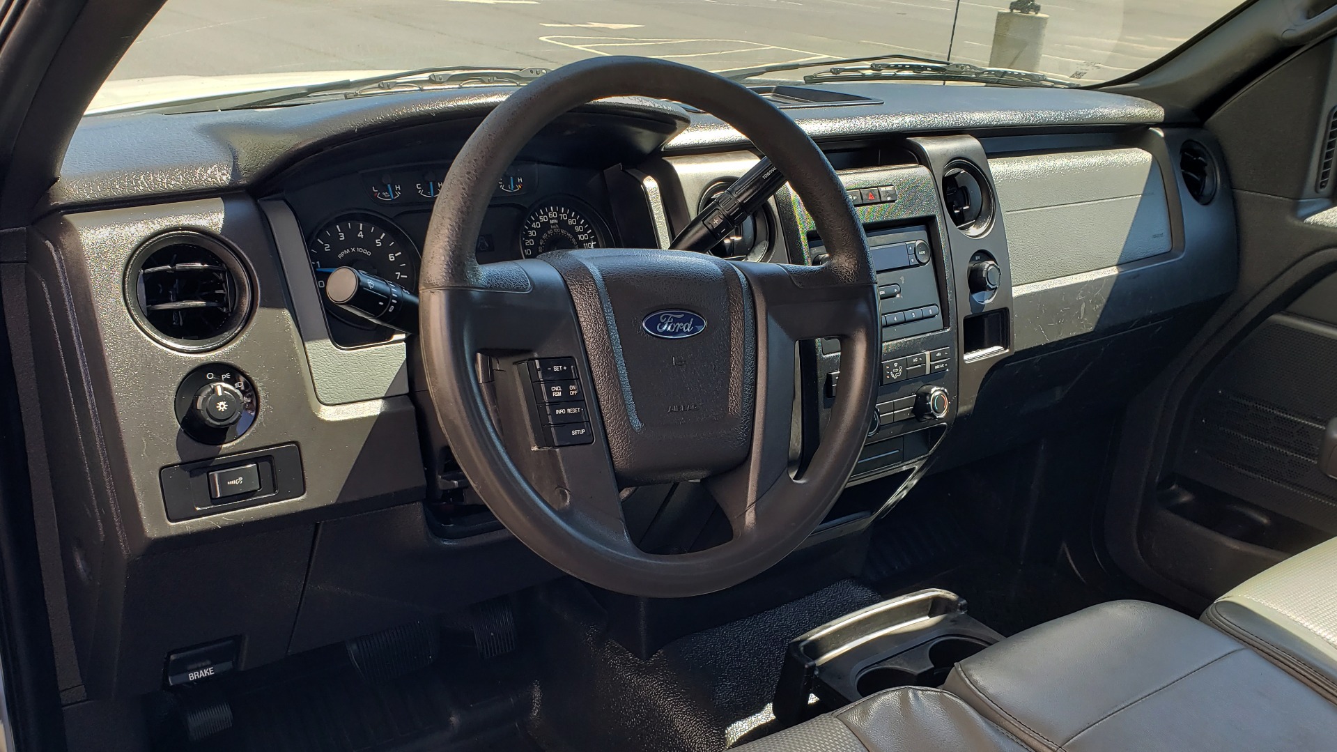 Used 2013 Ford F-150 XL 4X2 REG CAB / 3.7L V6 / 6-SPD AUTO / WORK TRUCK for sale Sold at Formula Imports in Charlotte NC 28227 16