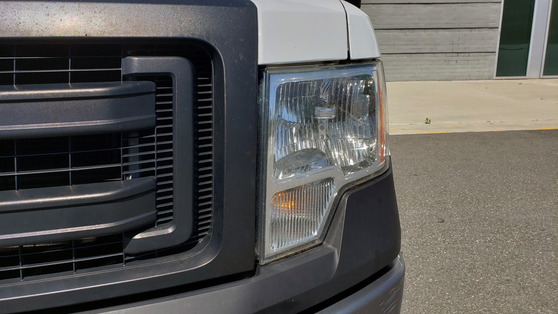 Used 2013 Ford F-150 XL 4X2 REG CAB / 3.7L V6 / 6-SPD AUTO / WORK TRUCK for sale Sold at Formula Imports in Charlotte NC 28227 31