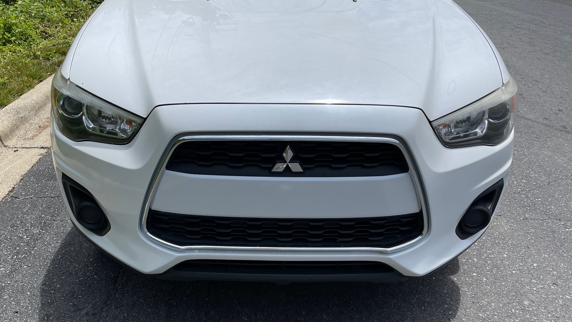 Used 2014 Mitsubishi OUTLANDER SPORT ES 2WD / 2.0L / CVT TRANS / 18IN WHEELS / 31MPG for sale Sold at Formula Imports in Charlotte NC 28227 10