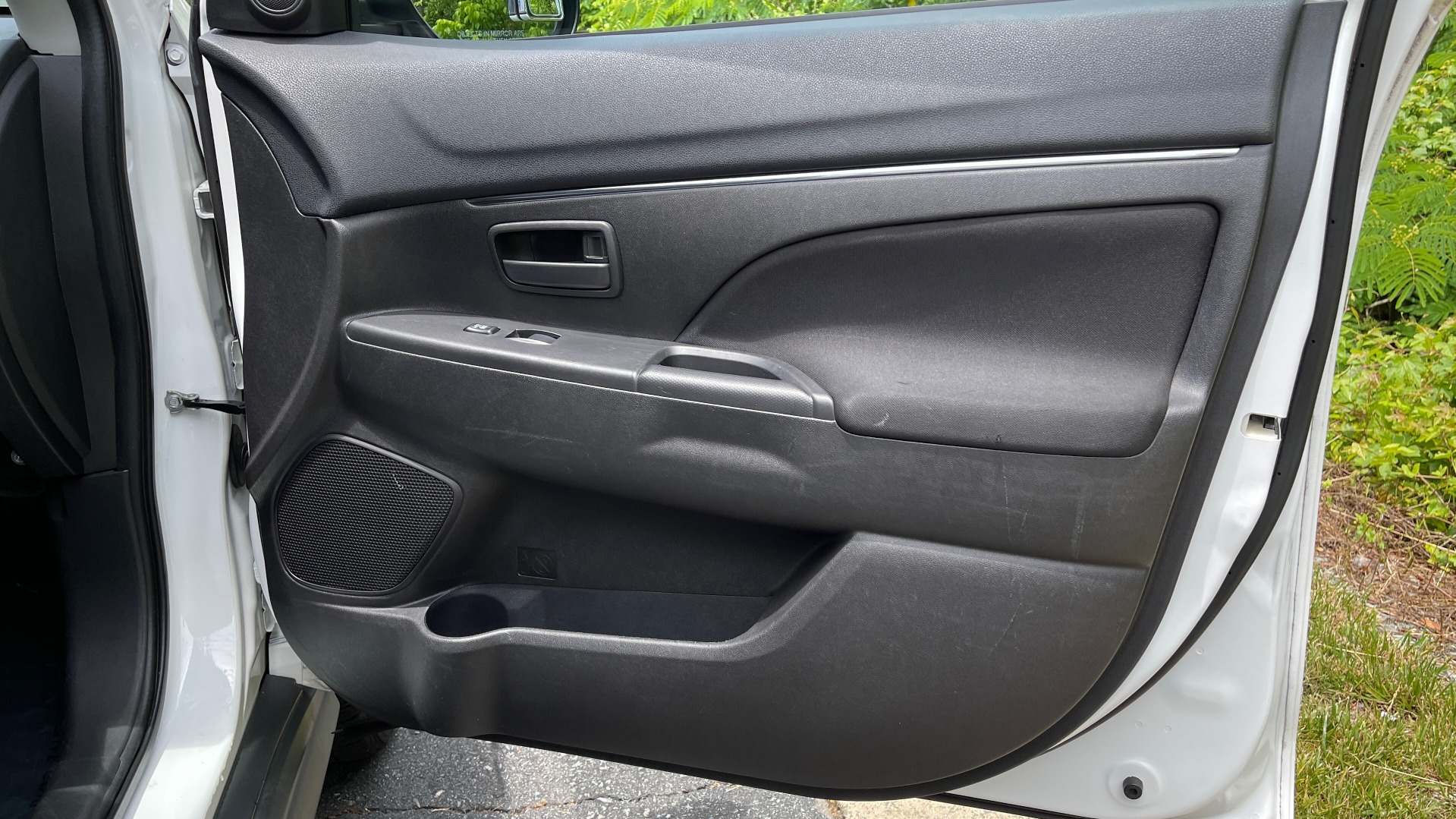 Used 2014 Mitsubishi OUTLANDER SPORT ES 2WD / 2.0L / CVT TRANS / 18IN WHEELS / 31MPG for sale Sold at Formula Imports in Charlotte NC 28227 52