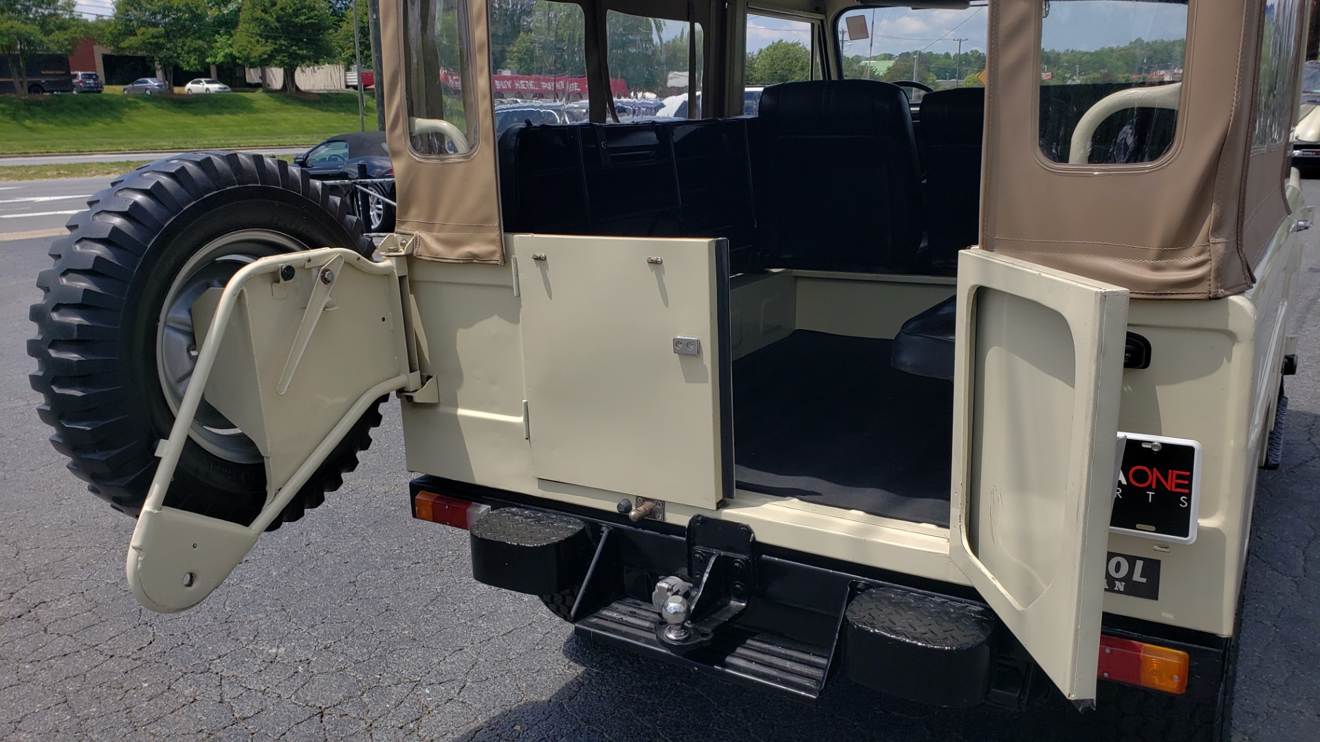 Used 1978 Nissan PATROL 4x4 / SOFT-TOP / 6-CYL / MANUAL / SEATS-9 / FULLY RESTORED for sale Sold at Formula Imports in Charlotte NC 28227 13