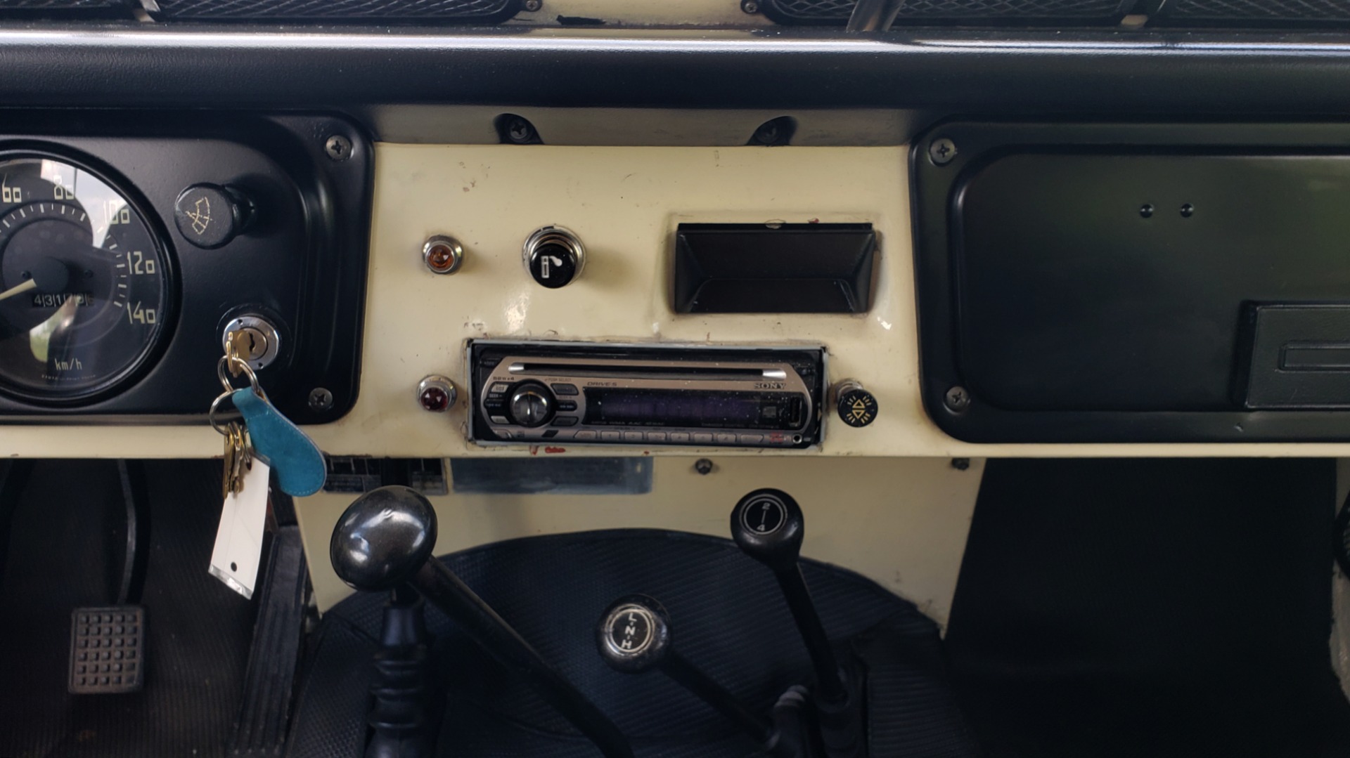 Used 1978 Nissan PATROL 4x4 / SOFT-TOP / 6-CYL / MANUAL / SEATS-9 / FULLY RESTORED for sale Sold at Formula Imports in Charlotte NC 28227 23