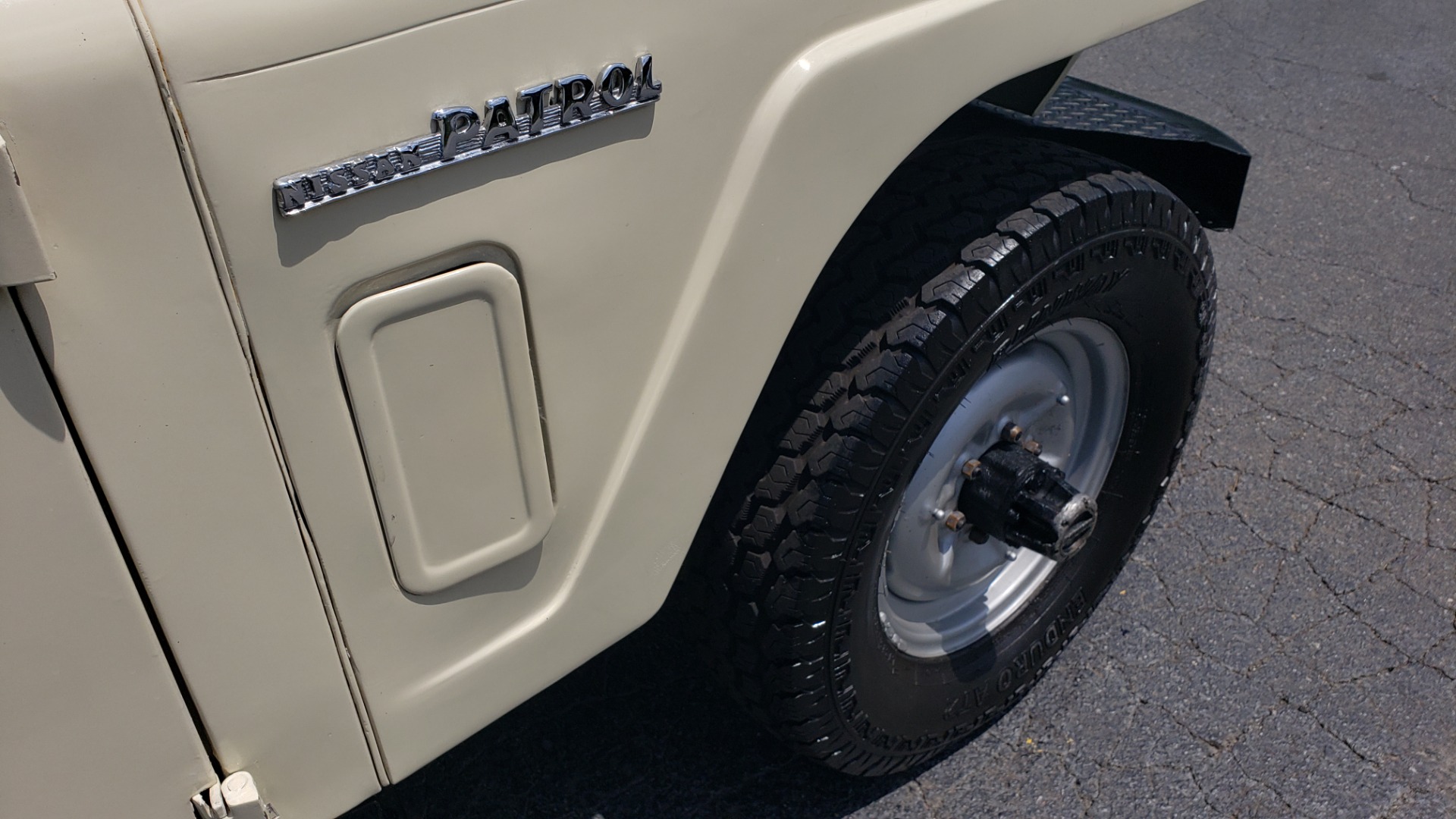 Used 1978 Nissan PATROL 4x4 / SOFT-TOP / 6-CYL / MANUAL / SEATS-9 / FULLY RESTORED for sale Sold at Formula Imports in Charlotte NC 28227 27