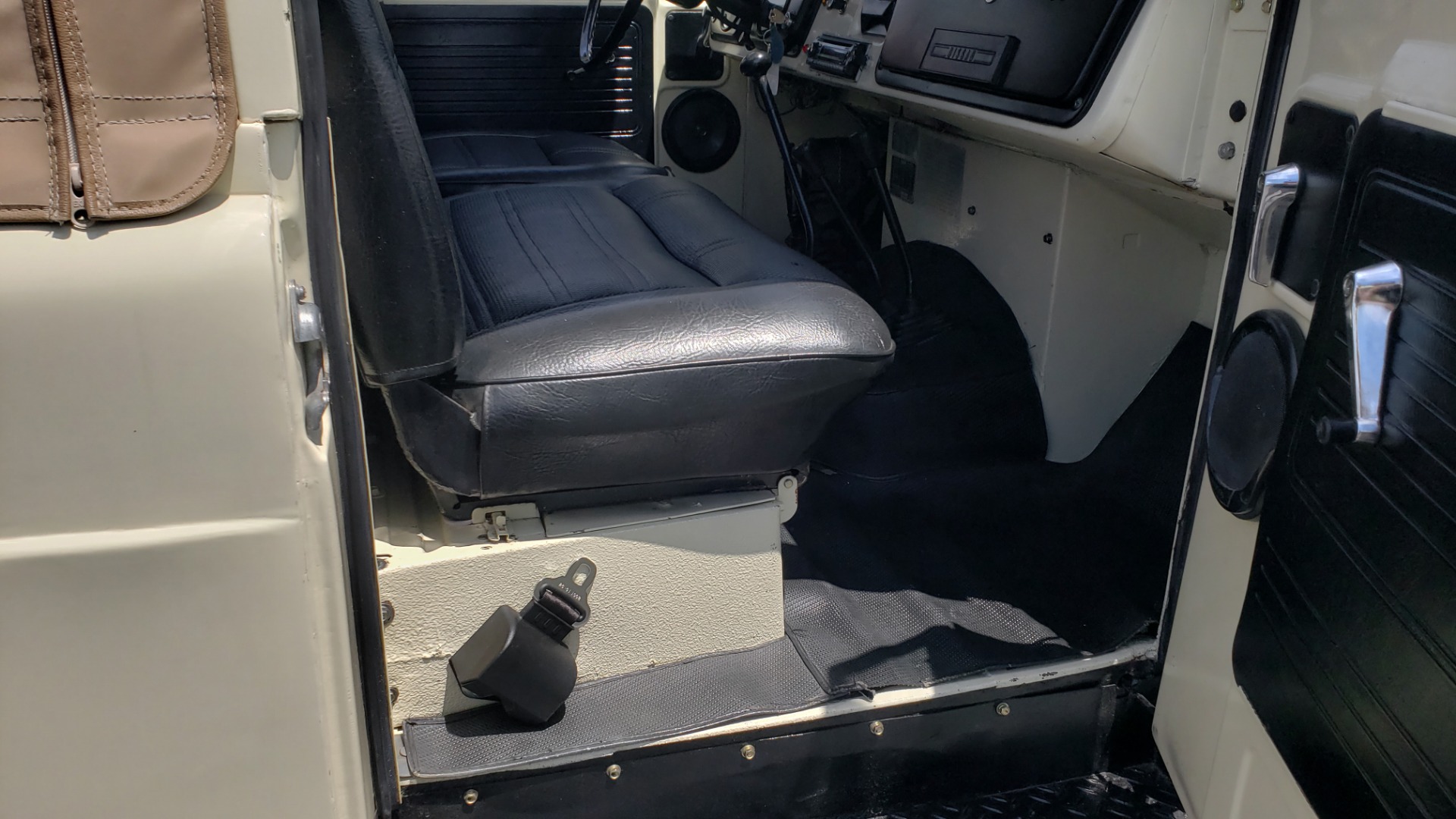 Used 1978 Nissan PATROL 4x4 / SOFT-TOP / 6-CYL / MANUAL / SEATS-9 / FULLY RESTORED for sale Sold at Formula Imports in Charlotte NC 28227 37
