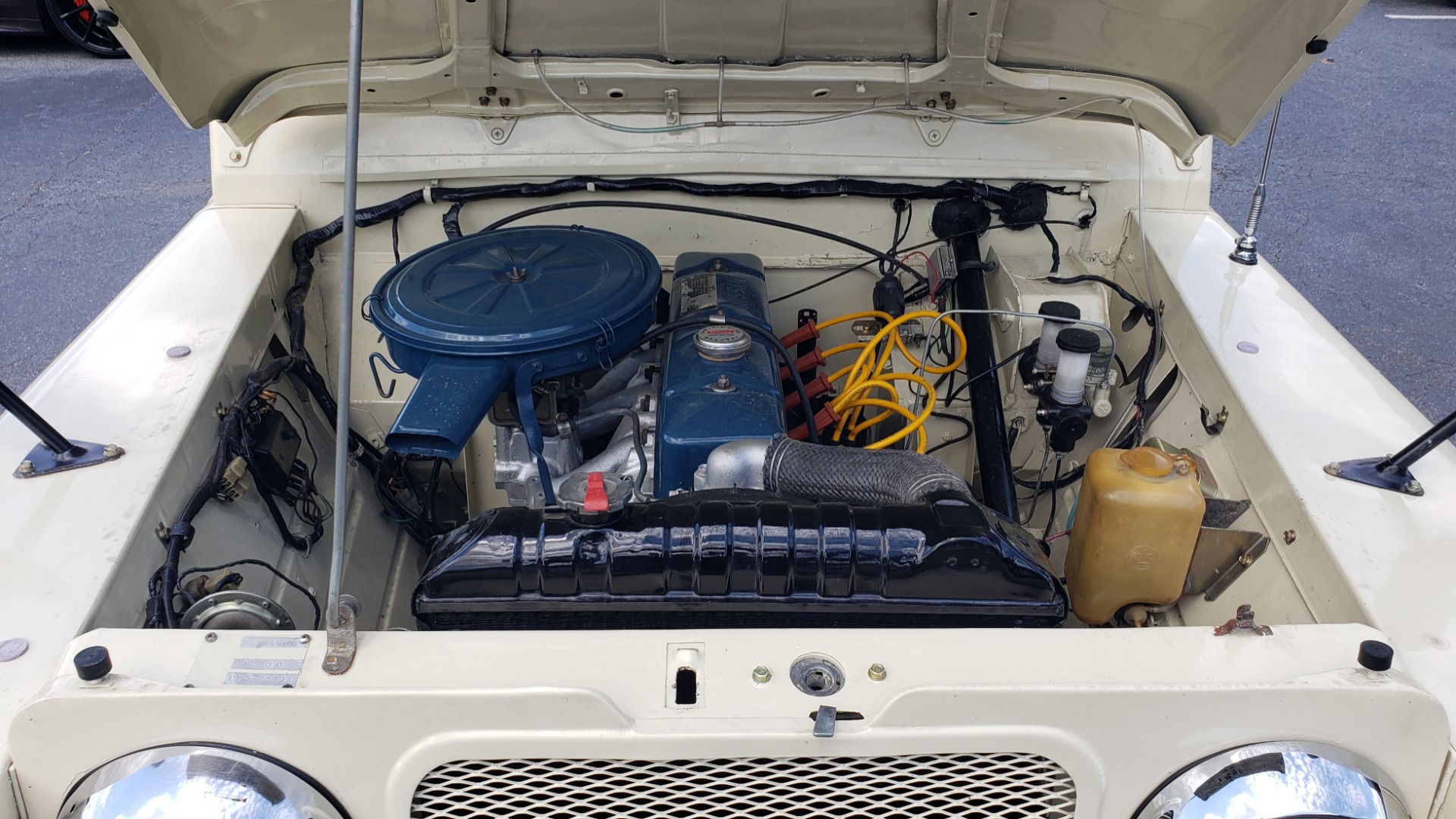 Used 1978 Nissan PATROL 4x4 / SOFT-TOP / 6-CYL / MANUAL / SEATS-9 / FULLY RESTORED for sale Sold at Formula Imports in Charlotte NC 28227 42