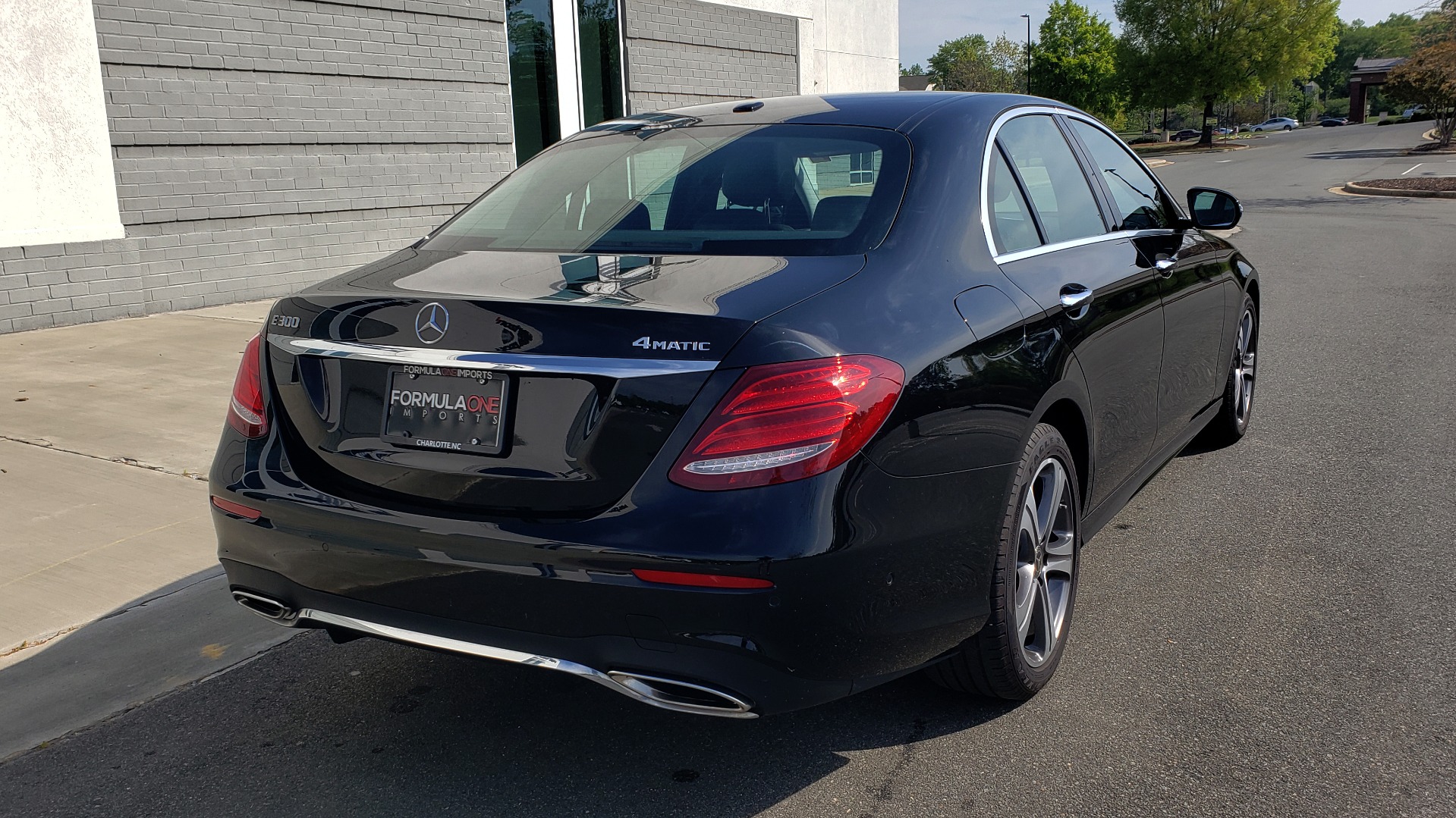 Used 2018 Mercedes-Benz E-CLASS E 300 PREMIUM / 4MATIC / NAV / SUNROOF / H/K SND / REARVIEW for sale Sold at Formula Imports in Charlotte NC 28227 11