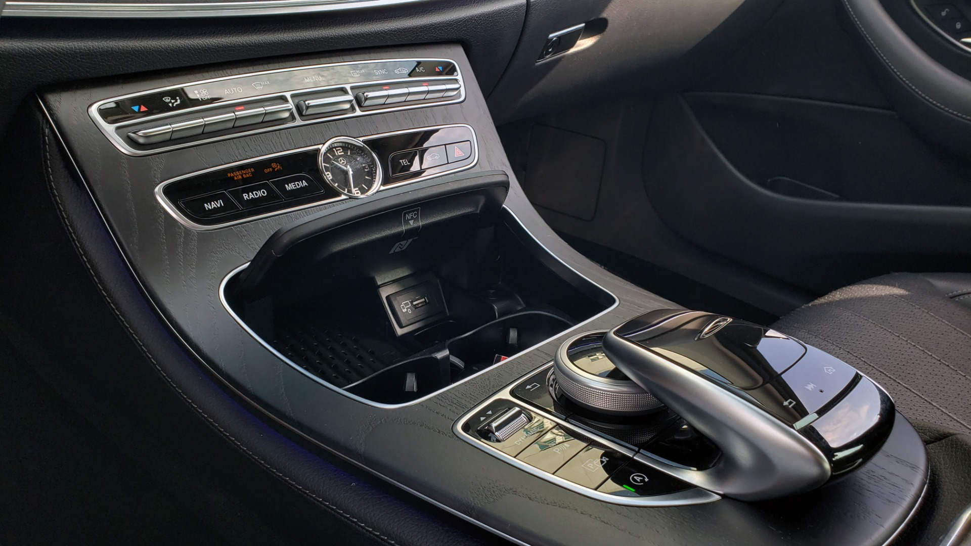 Used 2018 Mercedes-Benz E-CLASS E 300 PREMIUM / 4MATIC / NAV / SUNROOF / H/K SND / REARVIEW for sale Sold at Formula Imports in Charlotte NC 28227 43