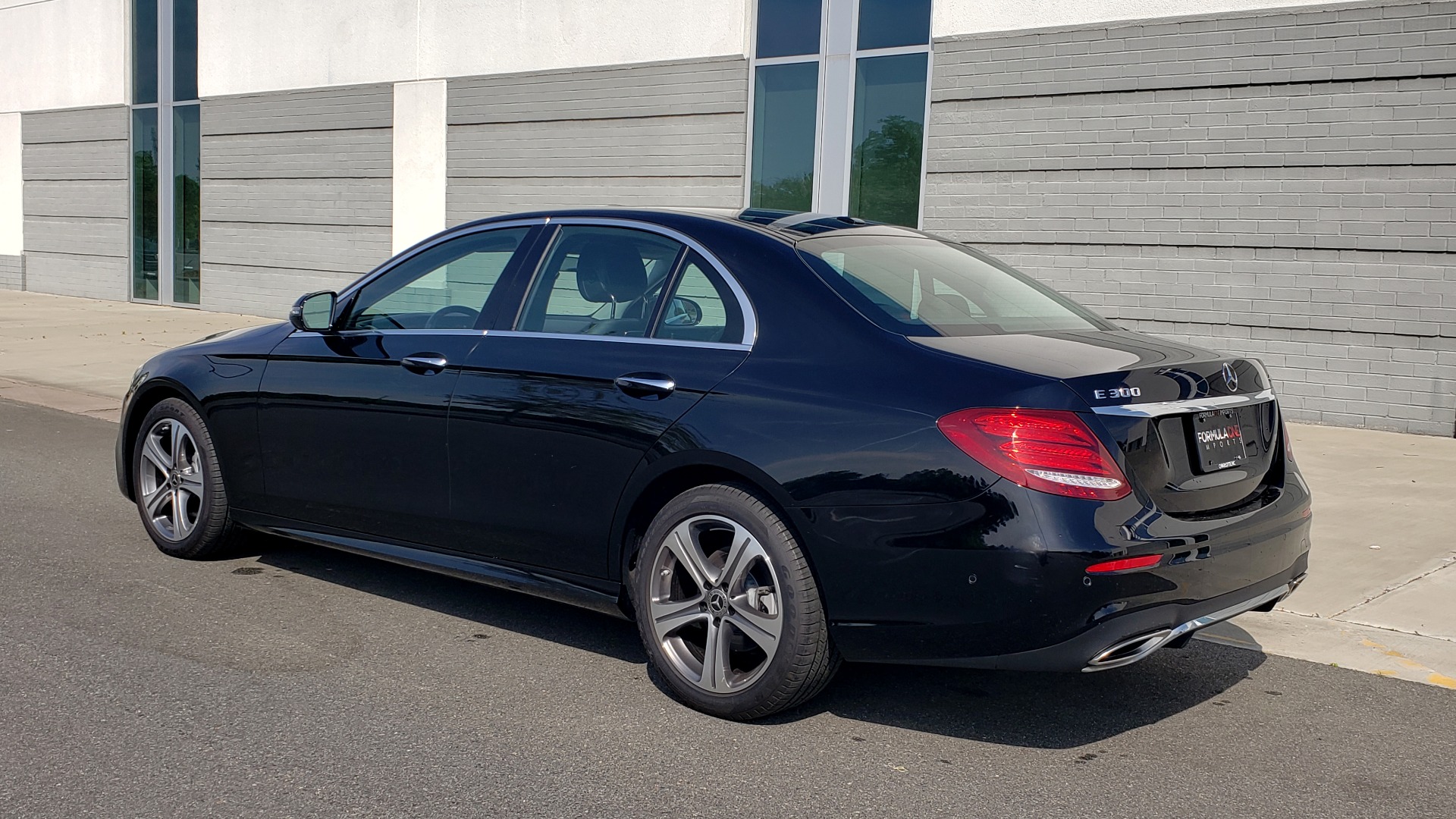 Used 2018 Mercedes-Benz E-CLASS E 300 PREMIUM / 4MATIC / NAV / SUNROOF / H/K SND / REARVIEW for sale Sold at Formula Imports in Charlotte NC 28227 5