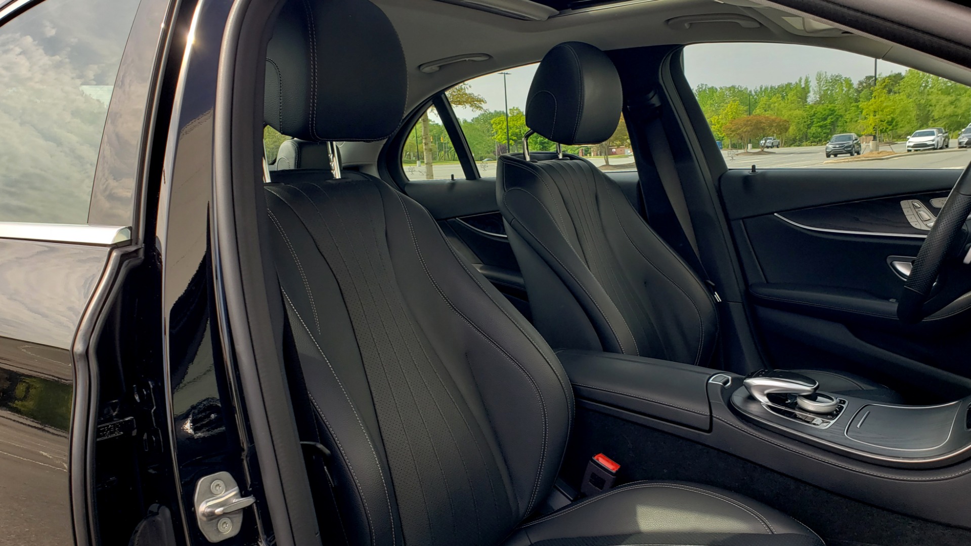 Used 2018 Mercedes-Benz E-CLASS E 300 PREMIUM / 4MATIC / NAV / SUNROOF / H/K SND / REARVIEW for sale Sold at Formula Imports in Charlotte NC 28227 61
