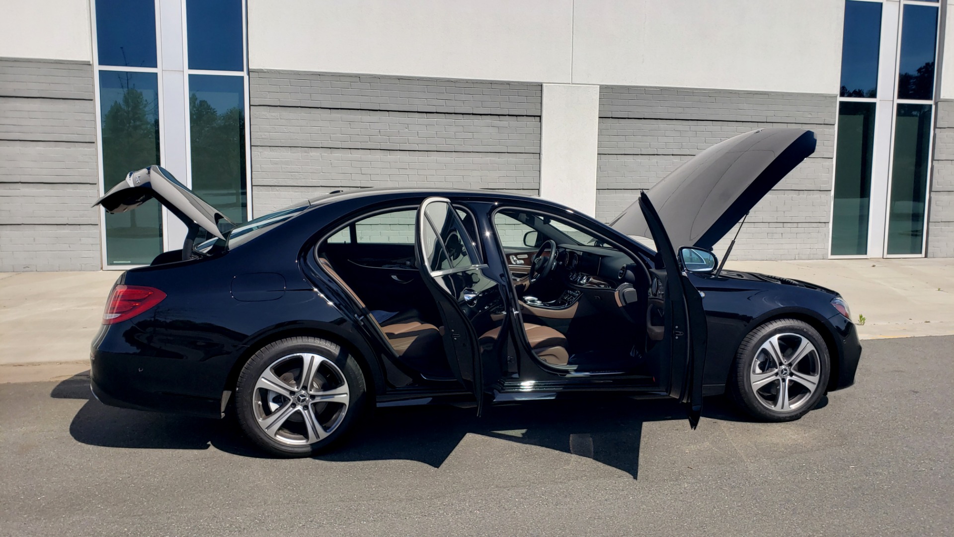 Used 2018 Mercedes-Benz E-CLASS E 300 4MATIC PREMIUM / NAV / BURMESTER SND / BSM / REARVIEW for sale Sold at Formula Imports in Charlotte NC 28227 13