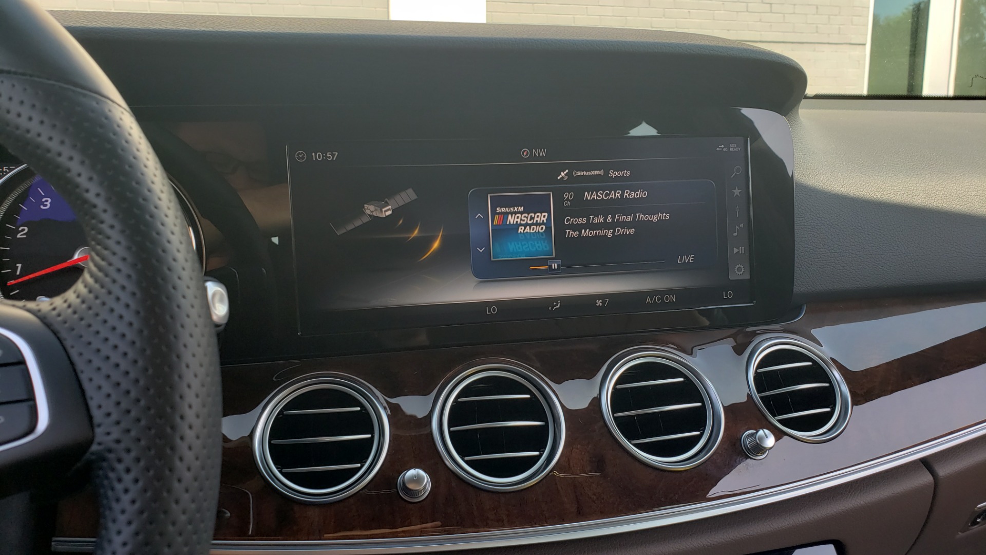 Used 2018 Mercedes-Benz E-CLASS E 300 4MATIC PREMIUM / NAV / BURMESTER SND / BSM / REARVIEW for sale Sold at Formula Imports in Charlotte NC 28227 46