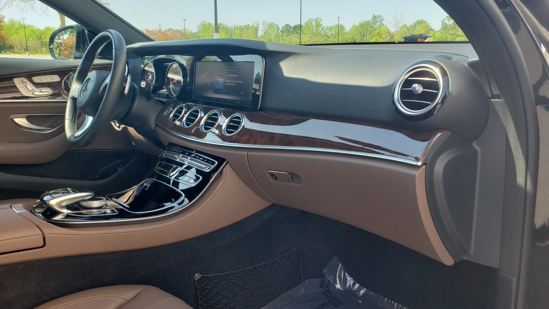 Used 2018 Mercedes-Benz E-CLASS E 300 4MATIC PREMIUM / NAV / BURMESTER SND / BSM / REARVIEW for sale Sold at Formula Imports in Charlotte NC 28227 67