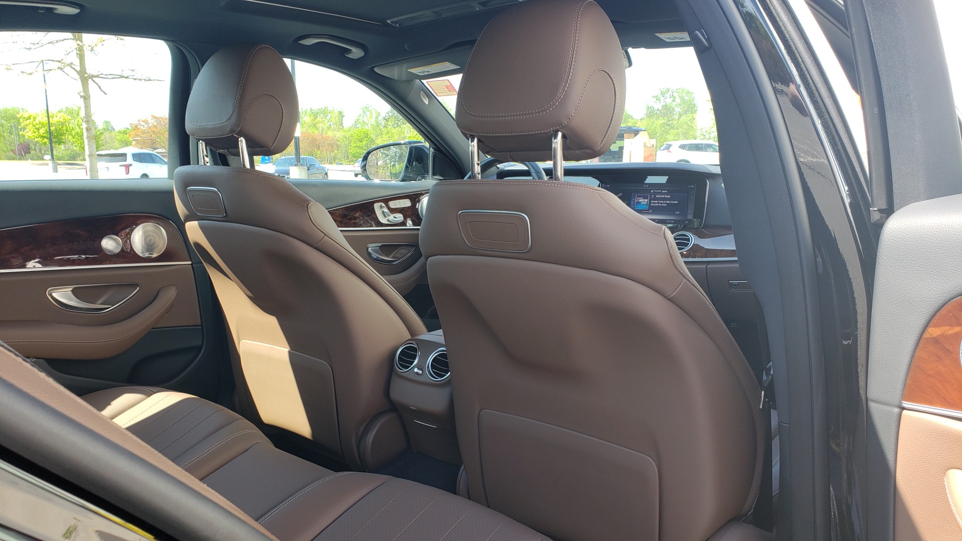 Used 2018 Mercedes-Benz E-CLASS E 300 4MATIC PREMIUM / NAV / BURMESTER SND / BSM / REARVIEW for sale Sold at Formula Imports in Charlotte NC 28227 72
