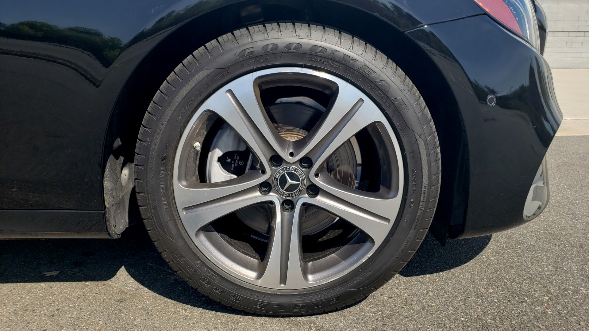 Used 2018 Mercedes-Benz E-CLASS E 300 4MATIC PREMIUM / NAV / BURMESTER SND / BSM / REARVIEW for sale Sold at Formula Imports in Charlotte NC 28227 78