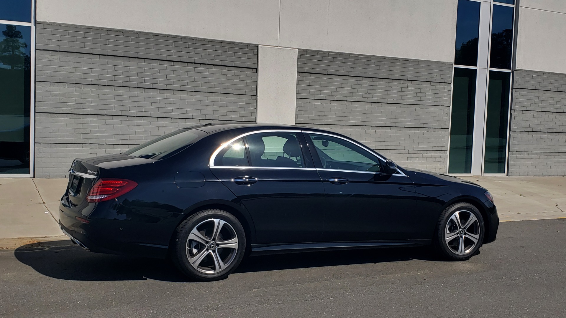 Used 2018 Mercedes-Benz E-CLASS E 300 4MATIC PREMIUM / NAV / BURMESTER SND / BSM / REARVIEW for sale Sold at Formula Imports in Charlotte NC 28227 9