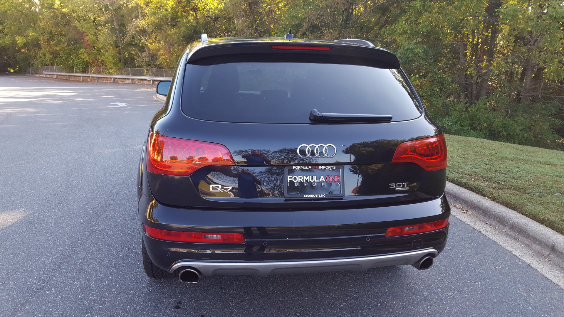 Used 2015 Audi Q7 3.0T PREMIUM PLUS TIPTRONIC / NAV / OFFROAD PLUS / WARM WEATHER / COLD WEAT for sale Sold at Formula Imports in Charlotte NC 28227 4