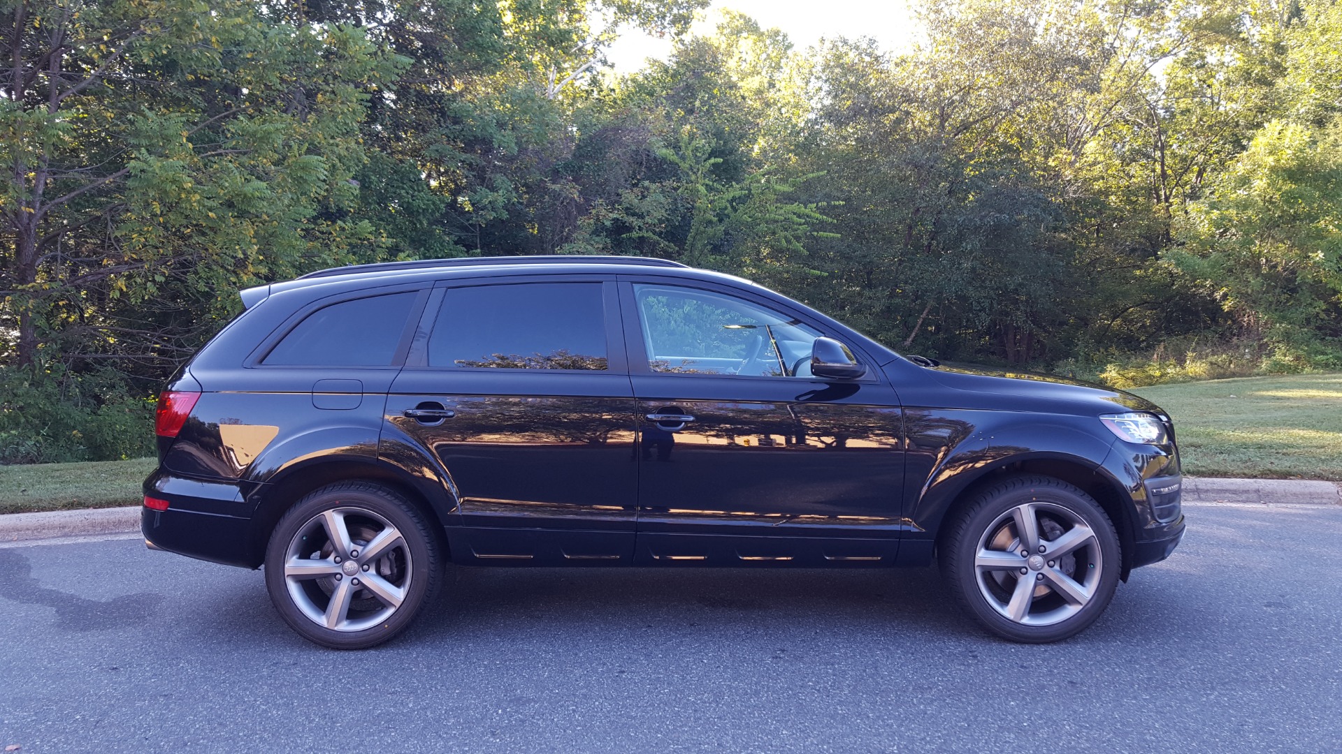 Used 2015 Audi Q7 3.0T PREMIUM PLUS TIPTRONIC / NAV / OFFROAD PLUS / WARM WEATHER / COLD WEAT for sale Sold at Formula Imports in Charlotte NC 28227 7