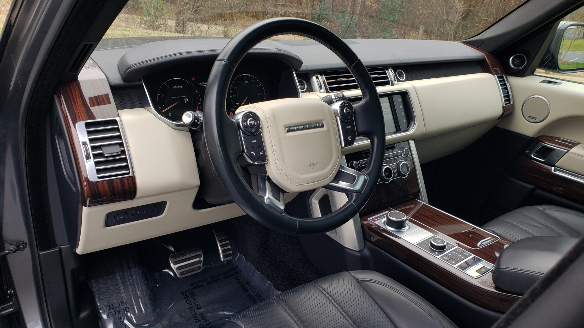 Used 2016 Land Rover RANGE ROVER SUPERCHARGED V8 / NAV / PANO-ROOF / MERIDIAN SND / REARVIEW for sale Sold at Formula Imports in Charlotte NC 28227 42