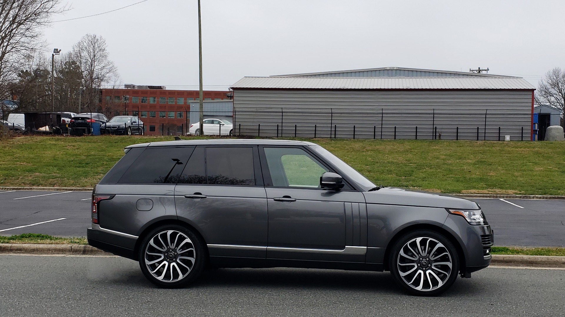 Used 2016 Land Rover RANGE ROVER SUPERCHARGED V8 / NAV / PANO-ROOF / MERIDIAN SND / REARVIEW for sale Sold at Formula Imports in Charlotte NC 28227 5