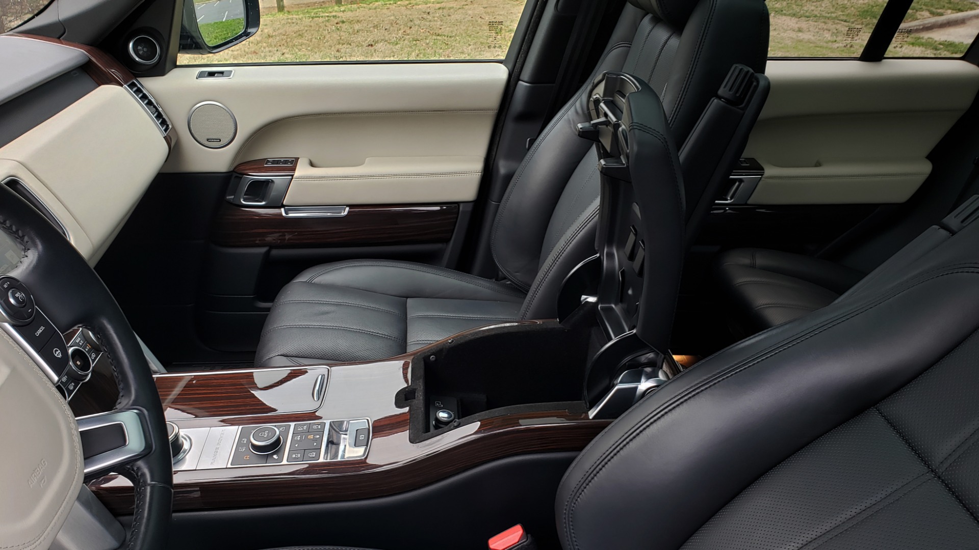 Used 2016 Land Rover RANGE ROVER SUPERCHARGED V8 / NAV / PANO-ROOF / MERIDIAN SND / REARVIEW for sale Sold at Formula Imports in Charlotte NC 28227 56