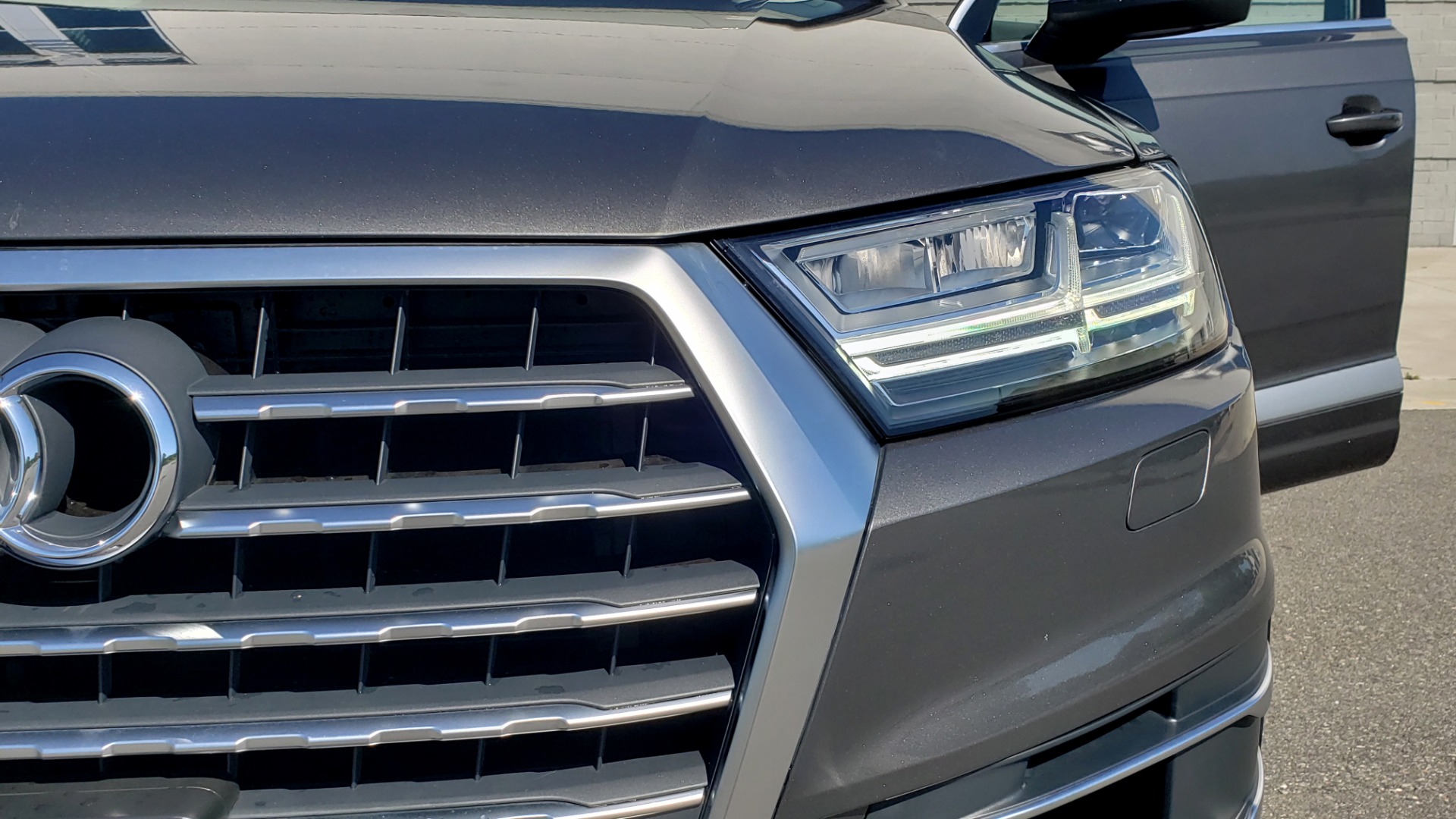 Used 2018 Audi Q7 PREMIUM PLUS TIPTRONIC / NAV / SUNROOF / VISION PKG / CLD WTHR / REARVIEW for sale Sold at Formula Imports in Charlotte NC 28227 27