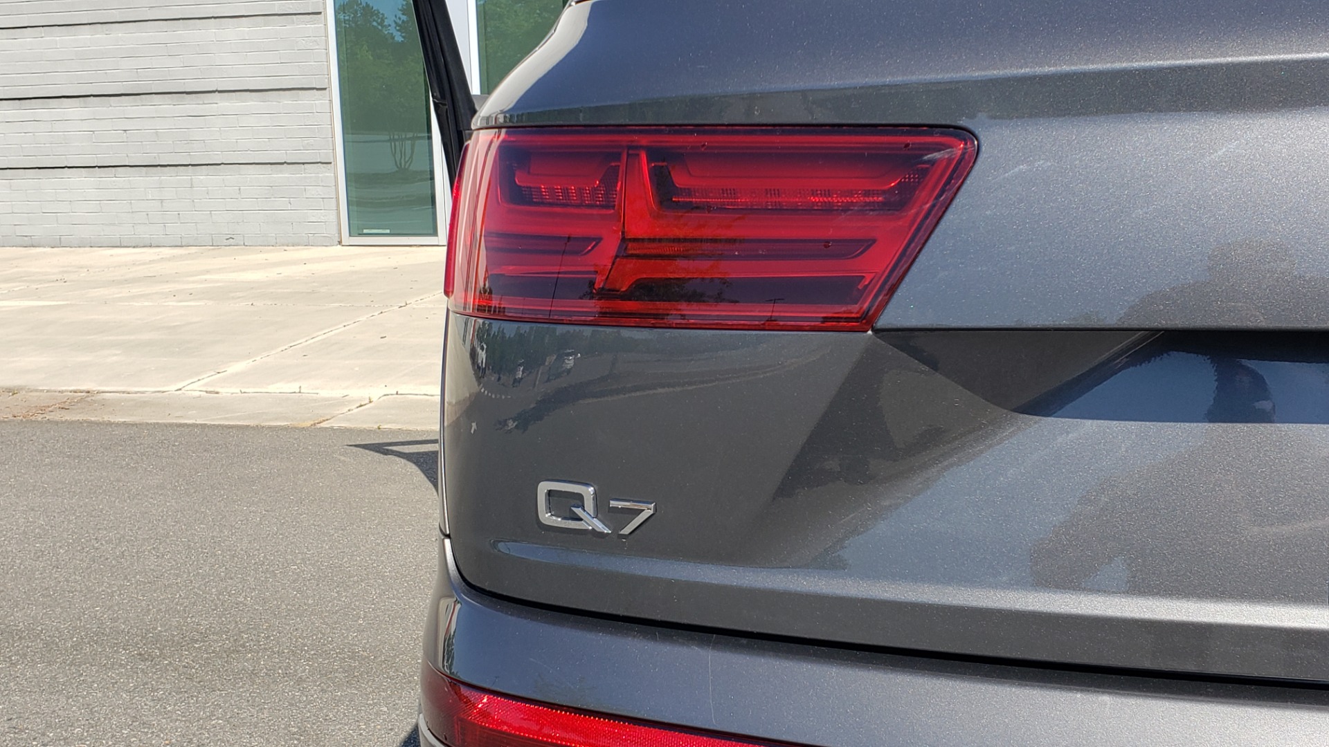 Used 2018 Audi Q7 PREMIUM PLUS TIPTRONIC / NAV / SUNROOF / VISION PKG / CLD WTHR / REARVIEW for sale Sold at Formula Imports in Charlotte NC 28227 32